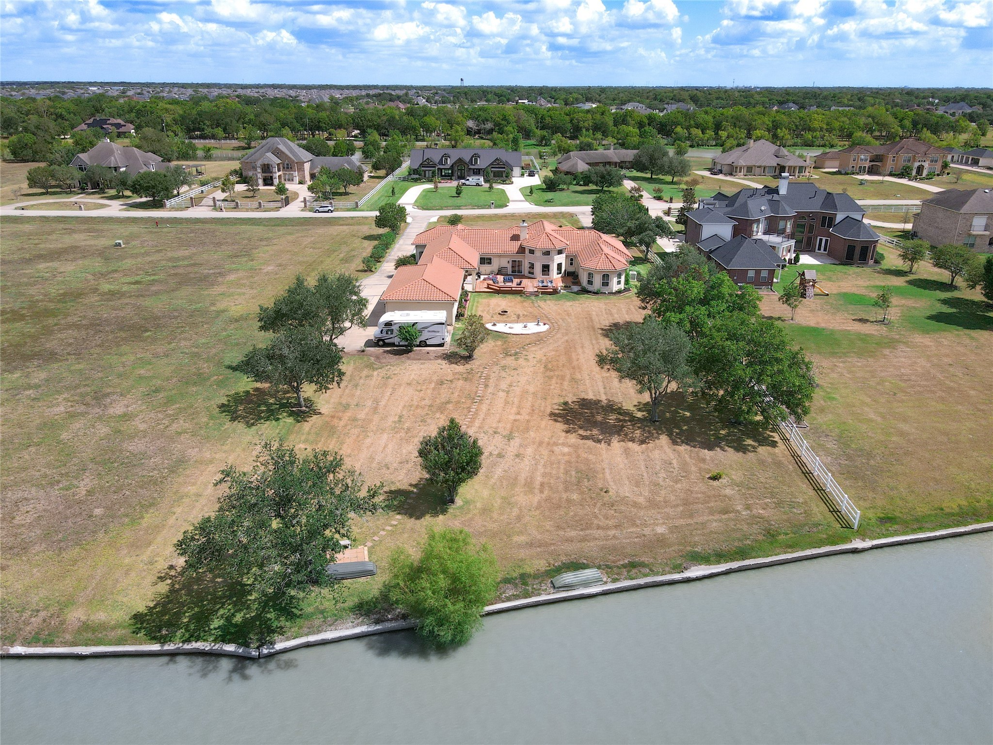 5842 Sagamore Bay Lane Property Photo 4