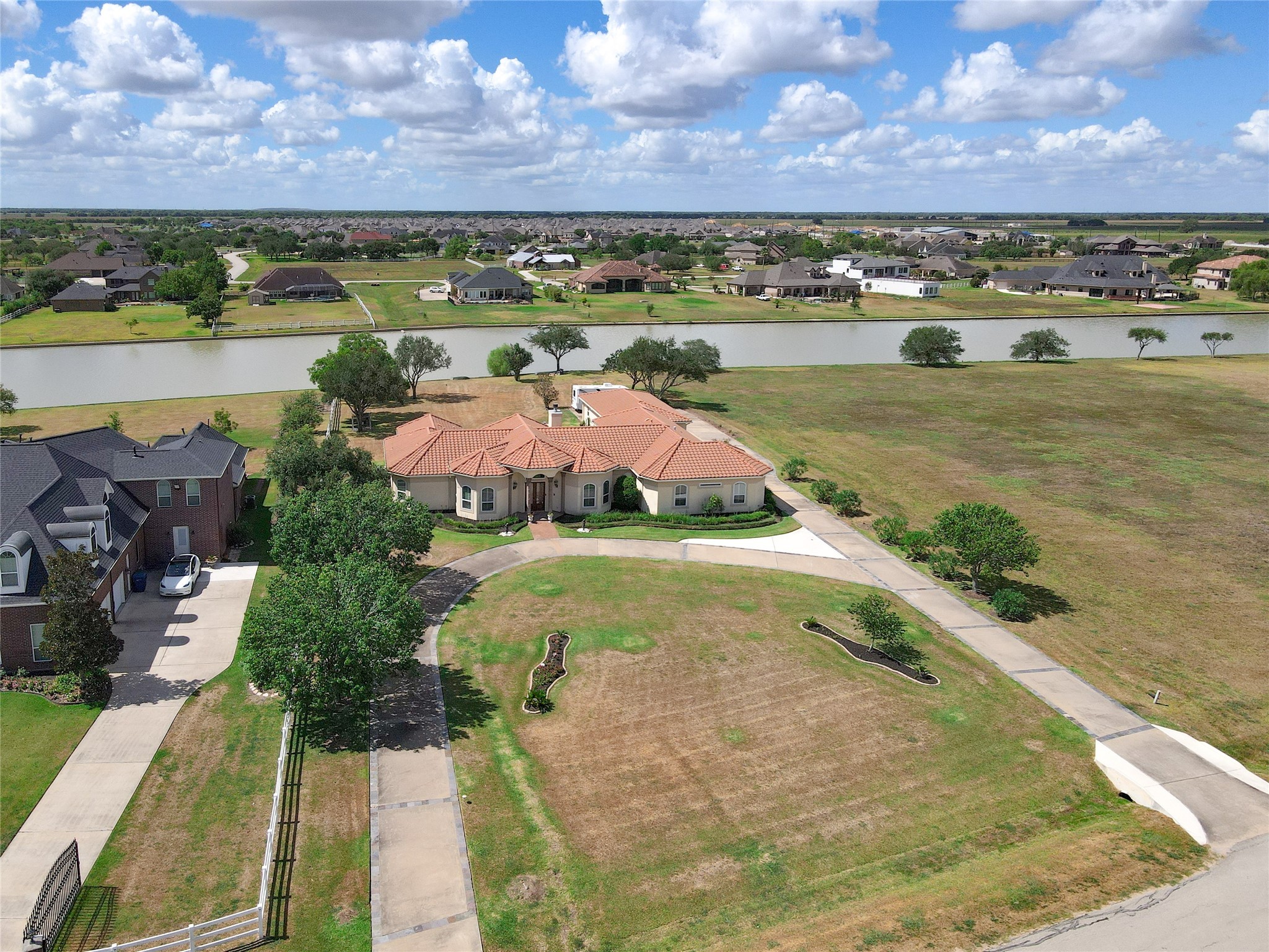 5842 Sagamore Bay Lane Property Photo 5