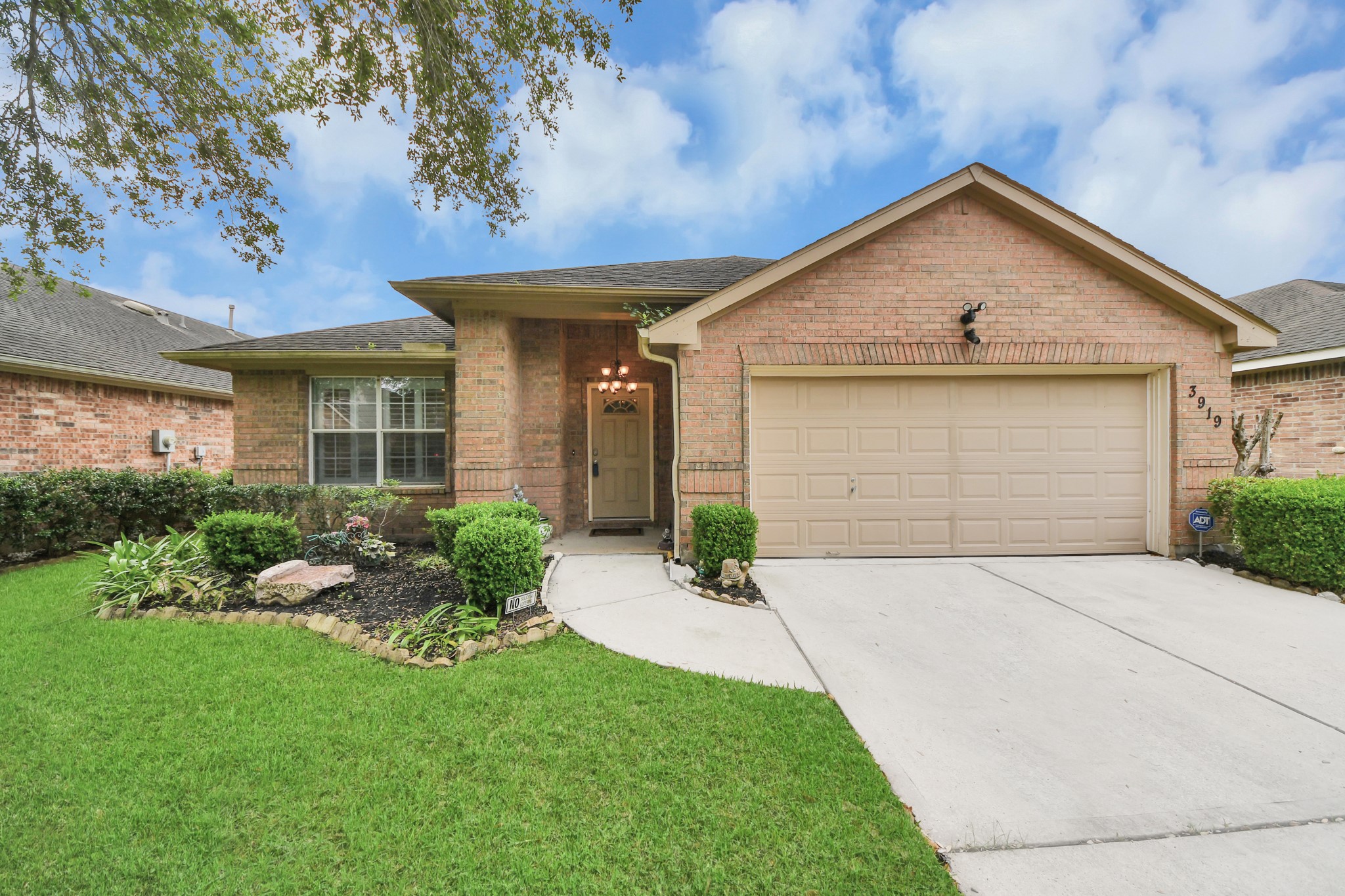 3919 W Auden Circle Property Photo