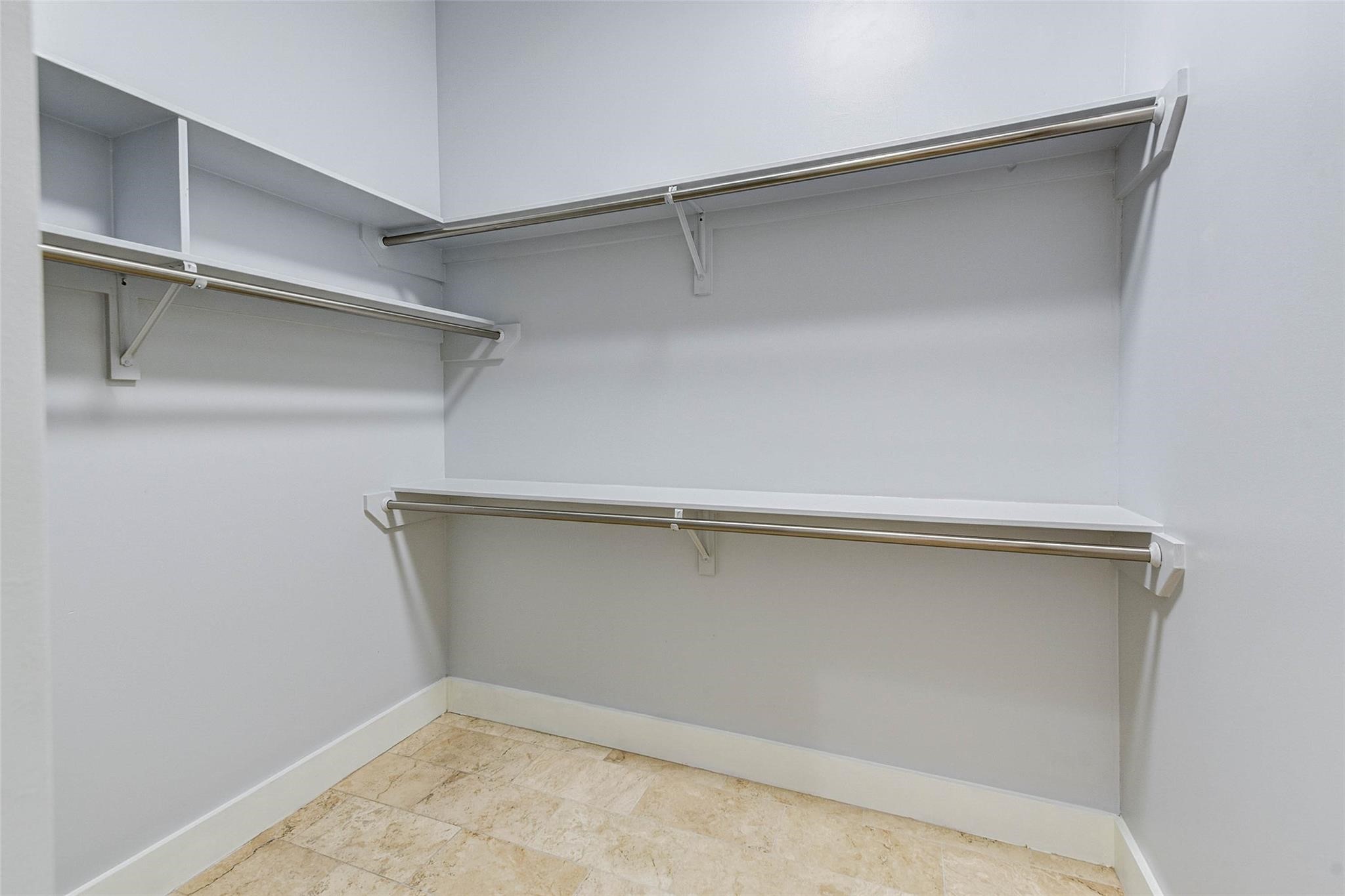 2700 Albany Street 3b Property Photo 19