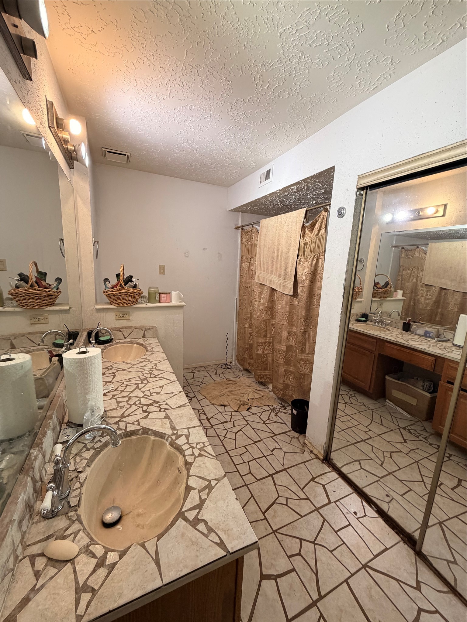 8518 Scenic Green Drive Property Photo 11