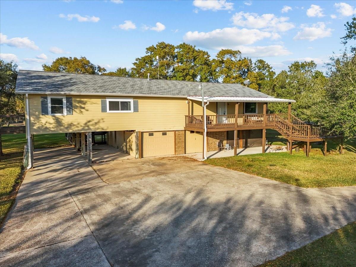 603 Shady Glen Drive, Anahuac Tx 77514 Property Photo 3