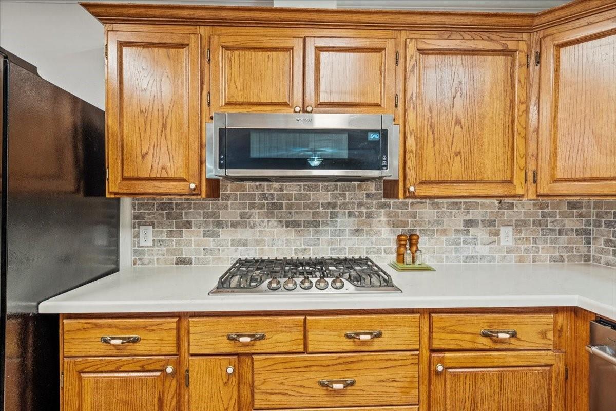 603 Shady Glen Drive, Anahuac Tx 77514 Property Photo 13