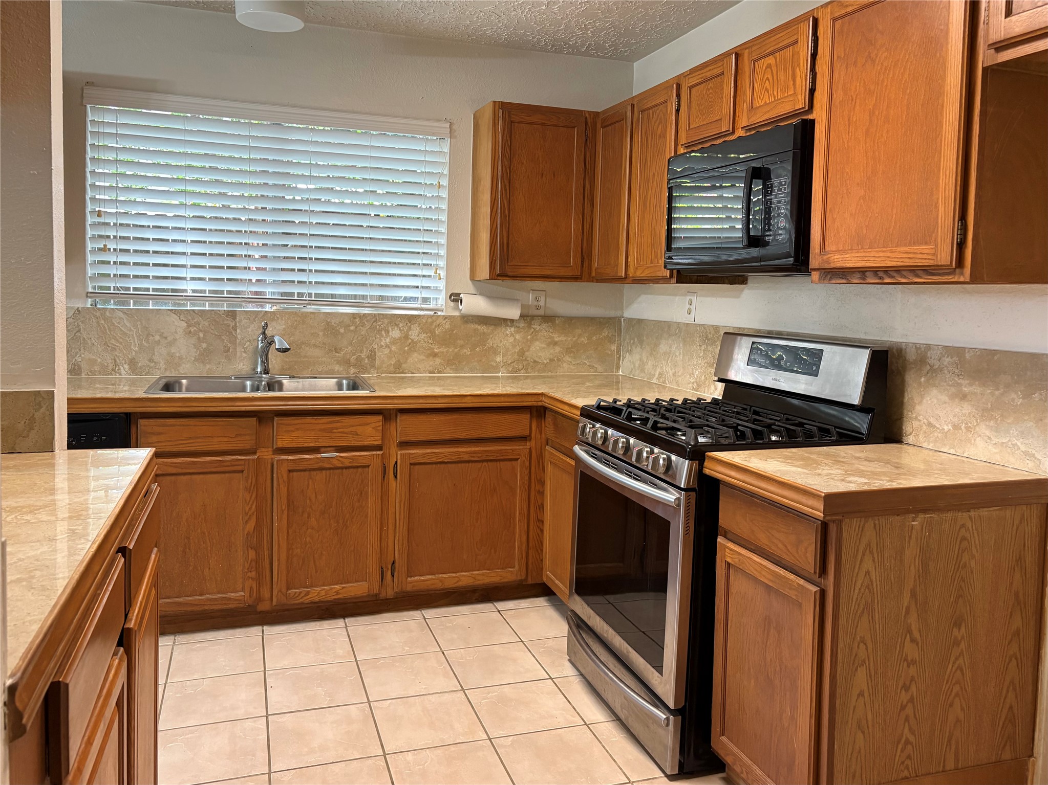 12311 Hamsfield Court Property Photo 6
