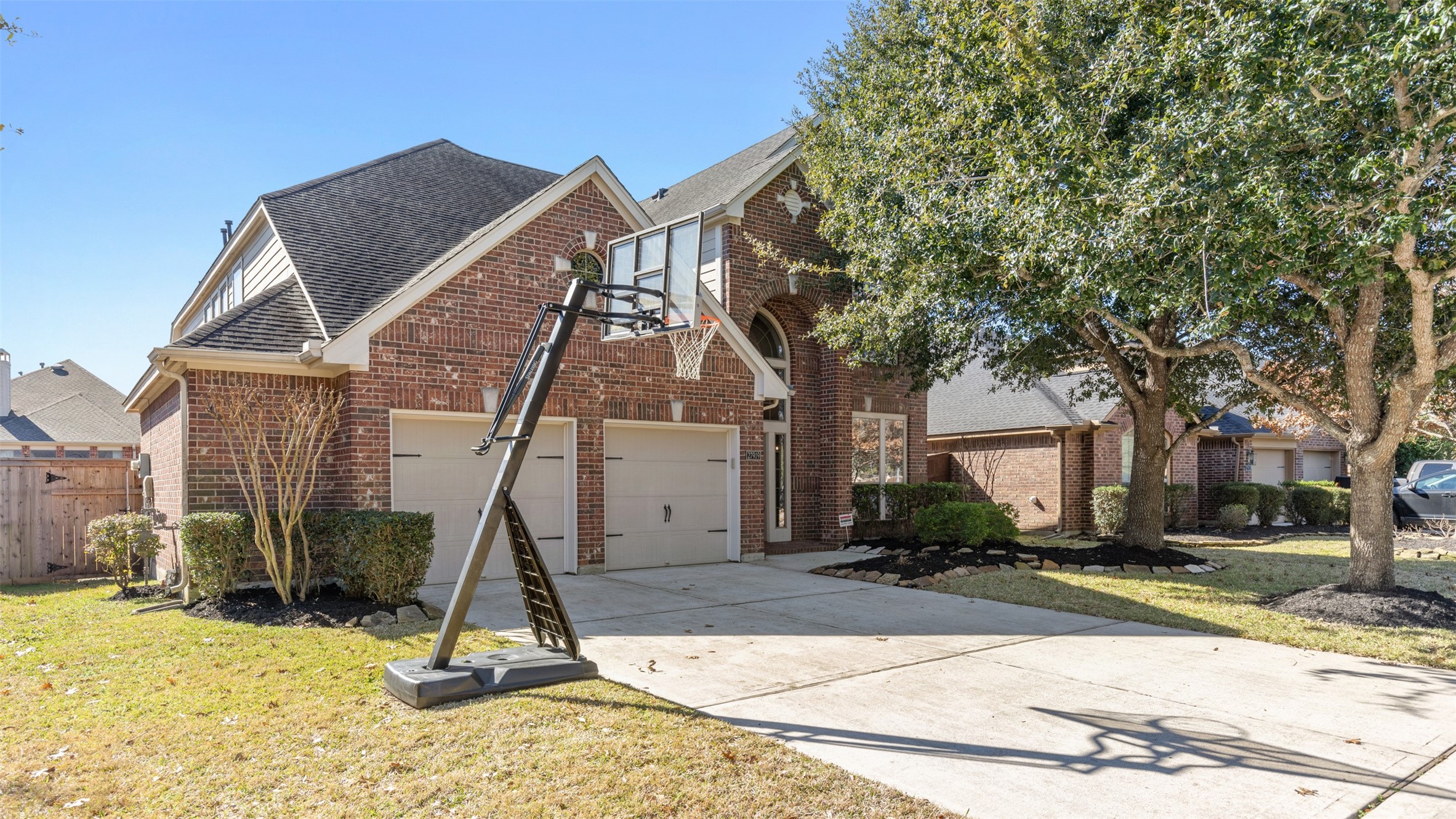 27919 Silverstream Court Property Photo 3