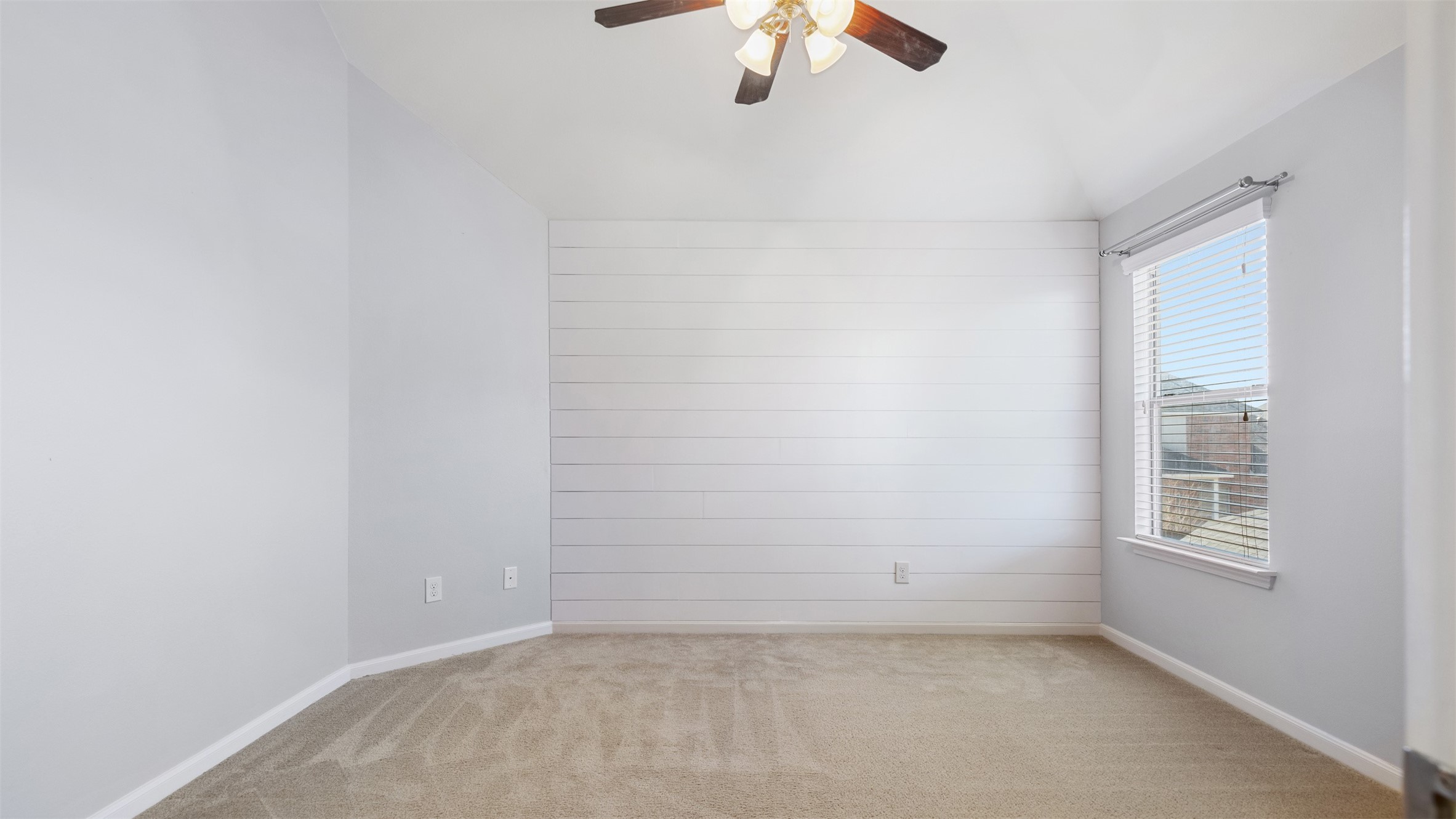 27919 Silverstream Court Property Photo 18
