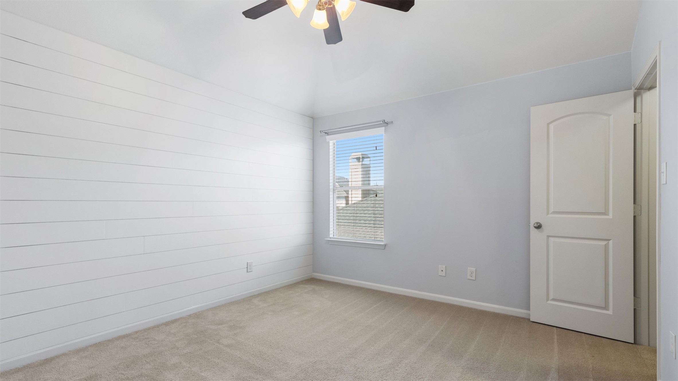 27919 Silverstream Court Property Photo 19