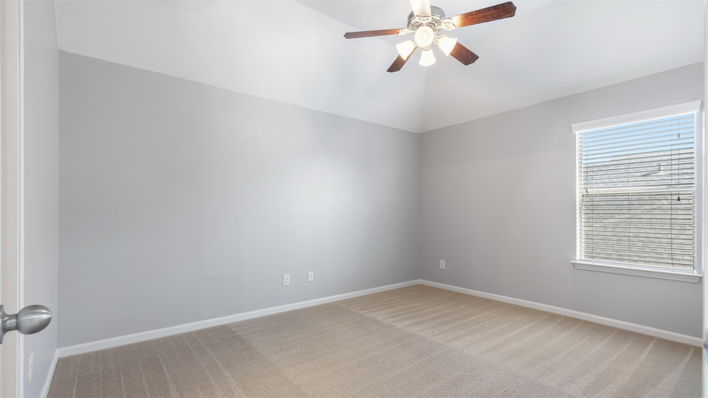 27919 Silverstream Court Property Photo 25