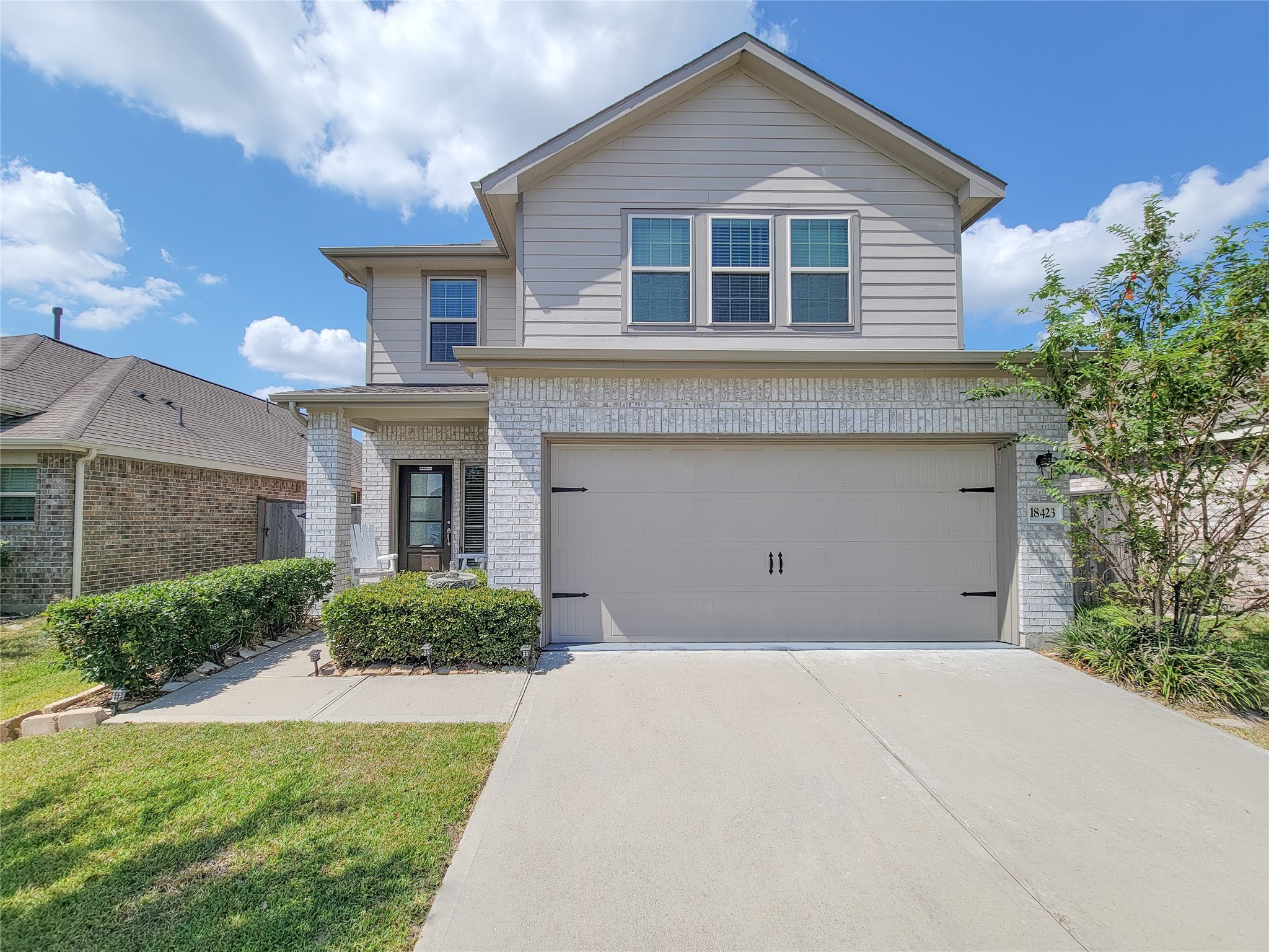 18423 Cobalt Cove Lane Property Photo 1