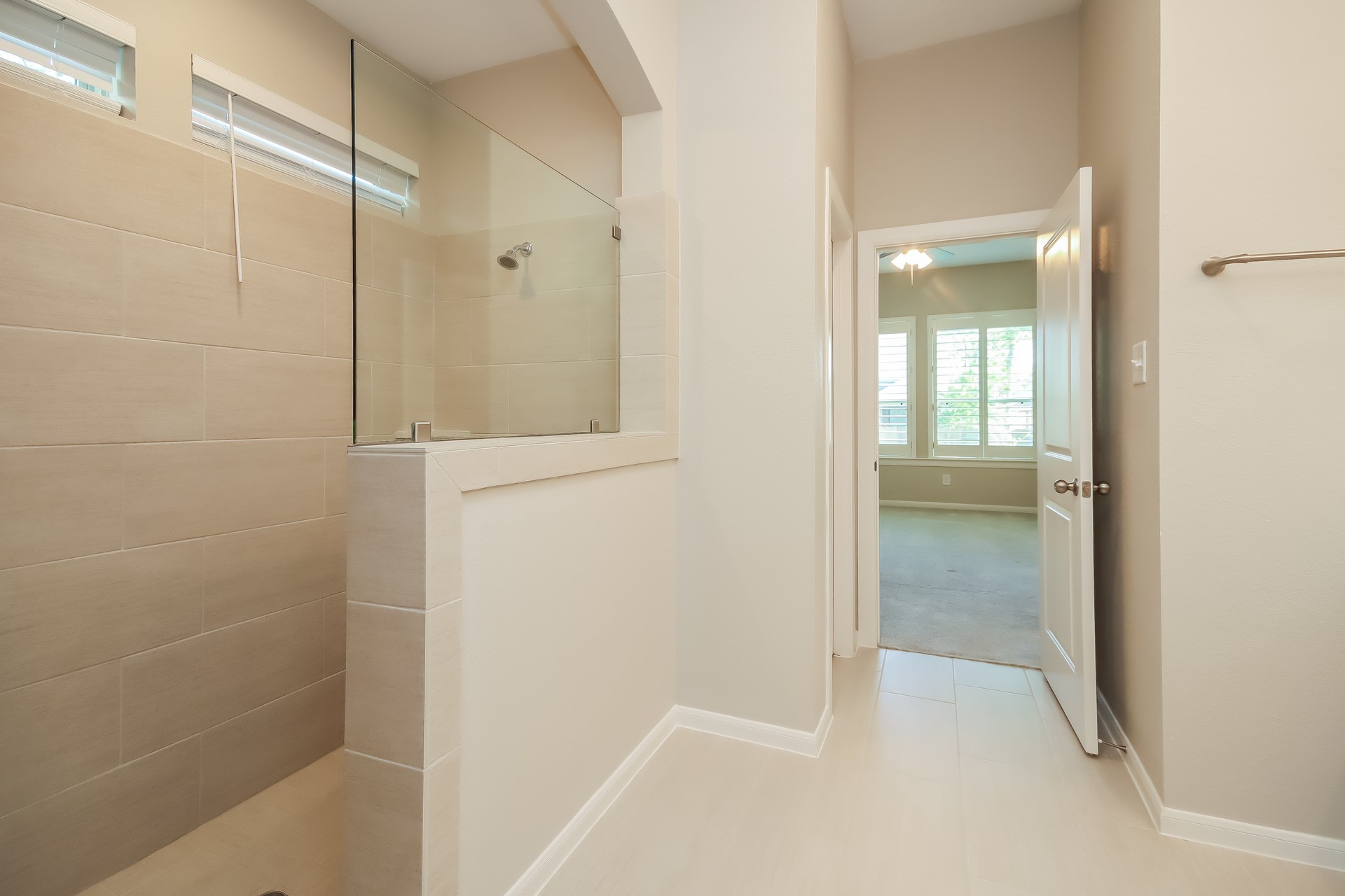 142 Scarlet Maple Court Property Photo 10