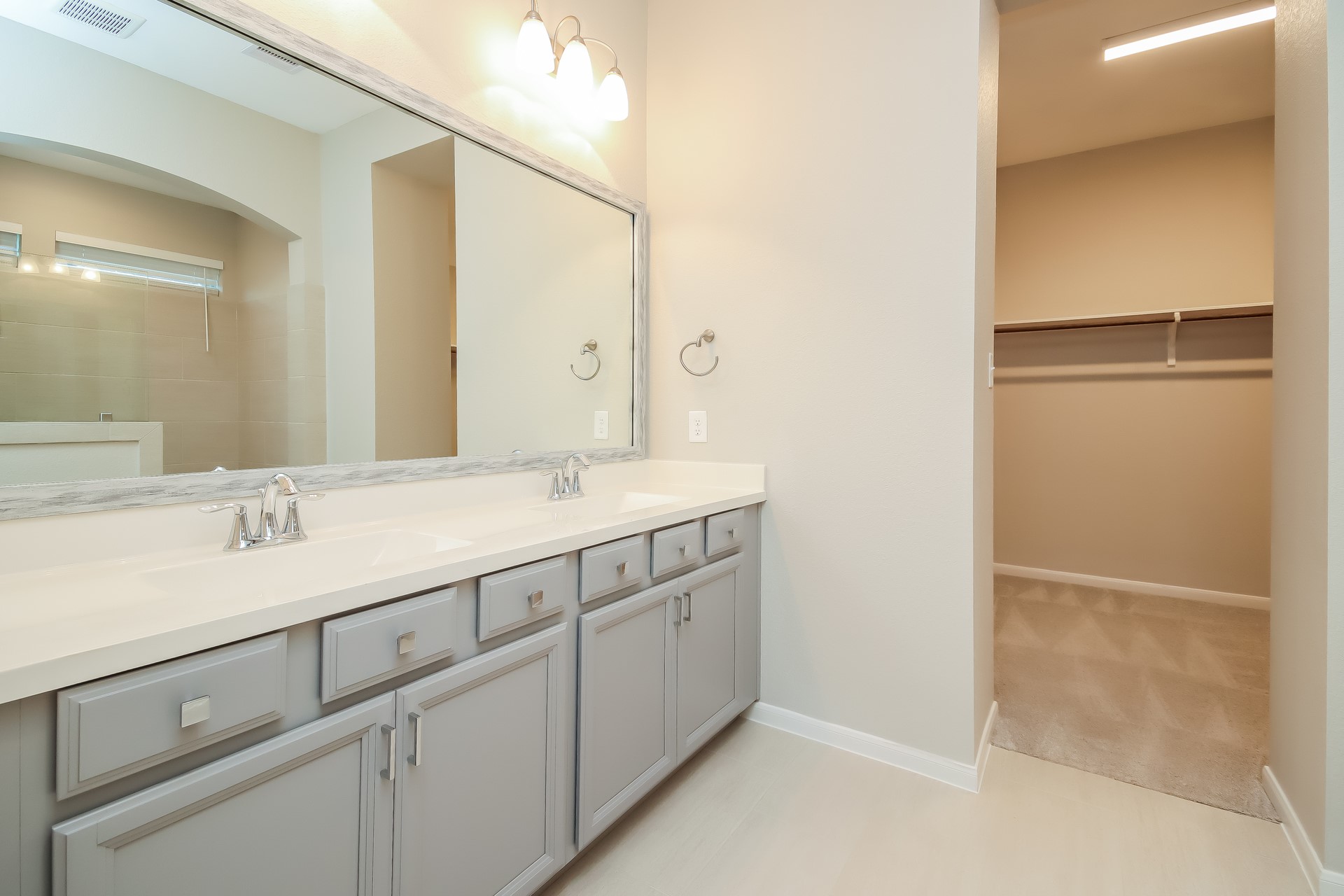 142 Scarlet Maple Court Property Photo 12