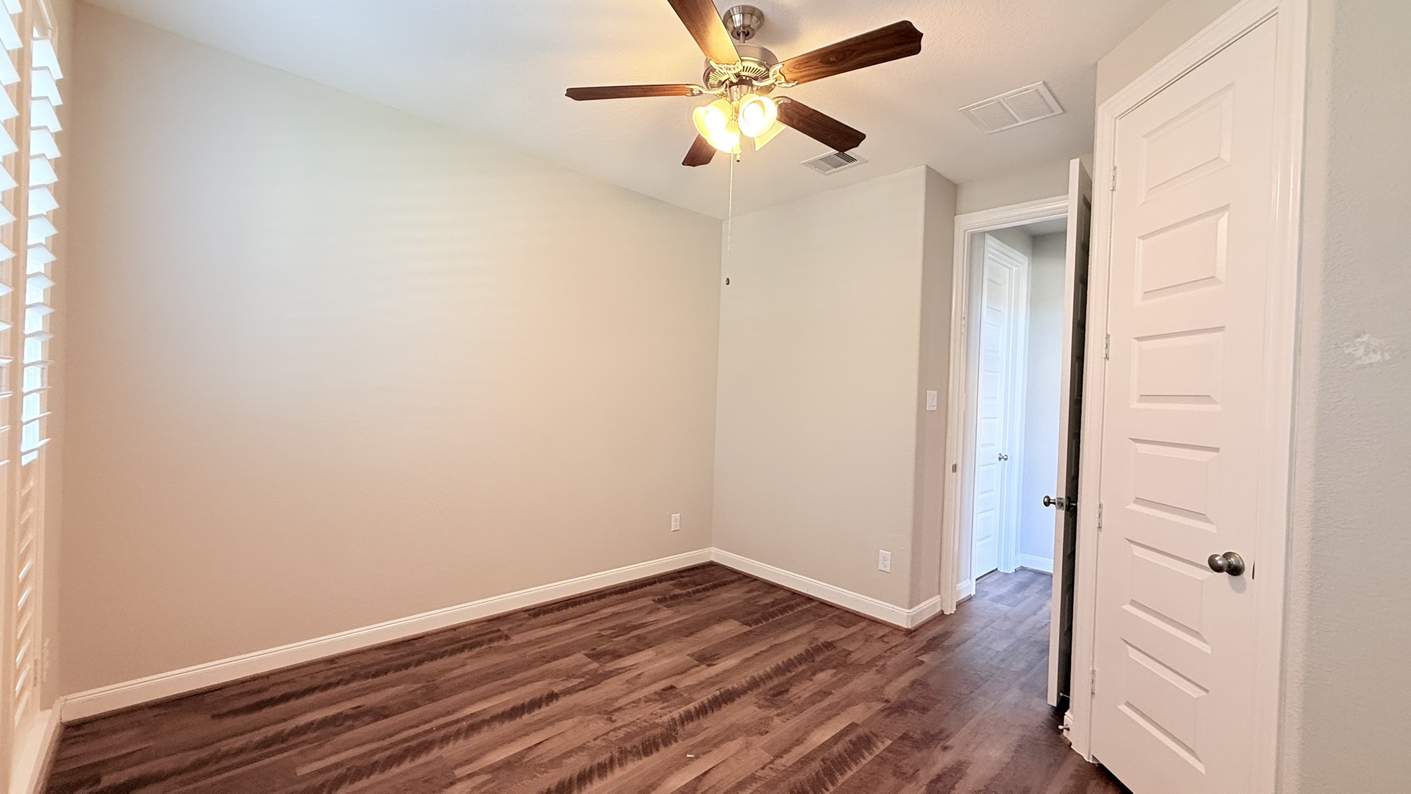 4426 Tumbling Leaf Court Property Photo 4
