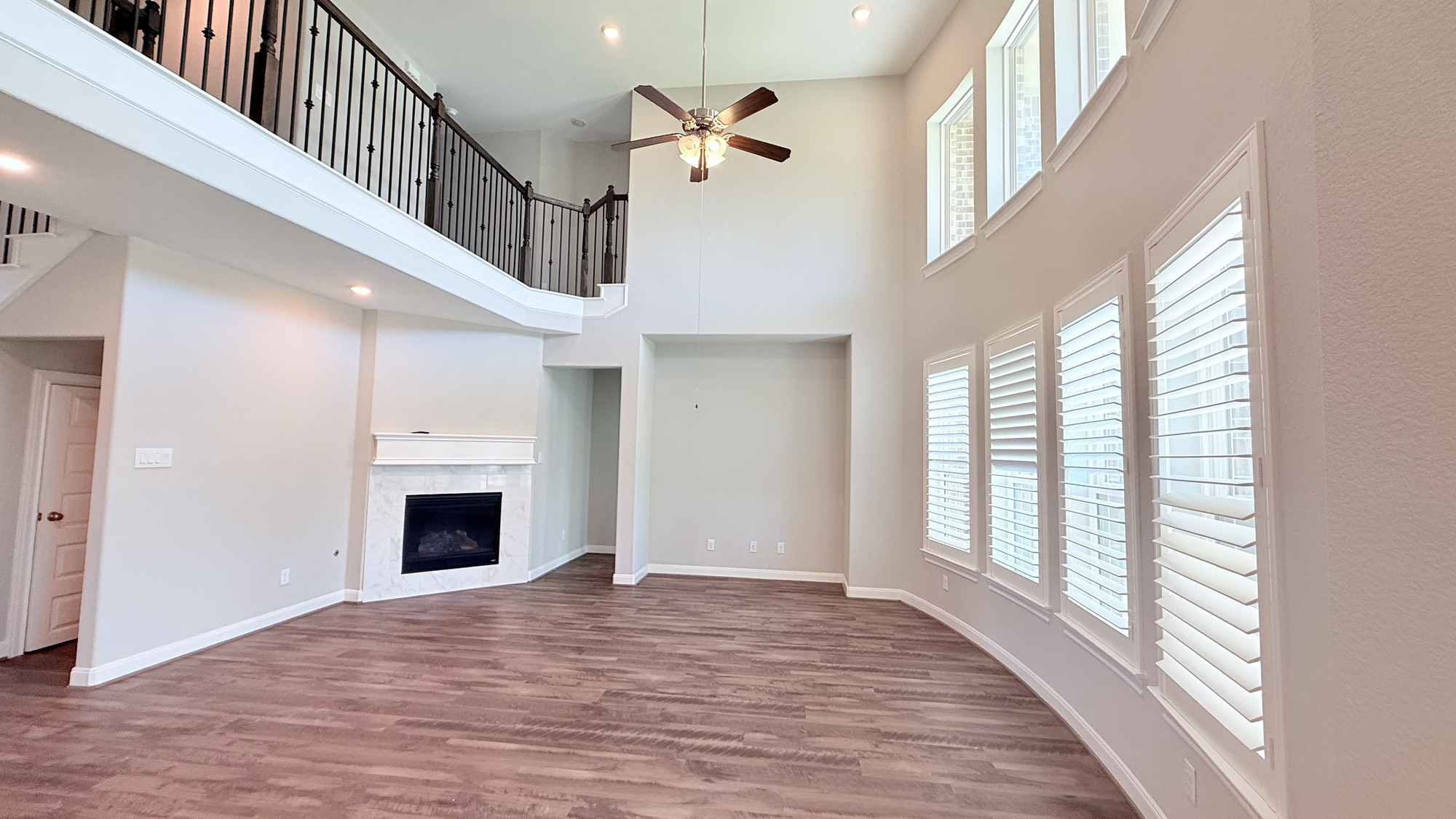 4426 Tumbling Leaf Court Property Photo 8
