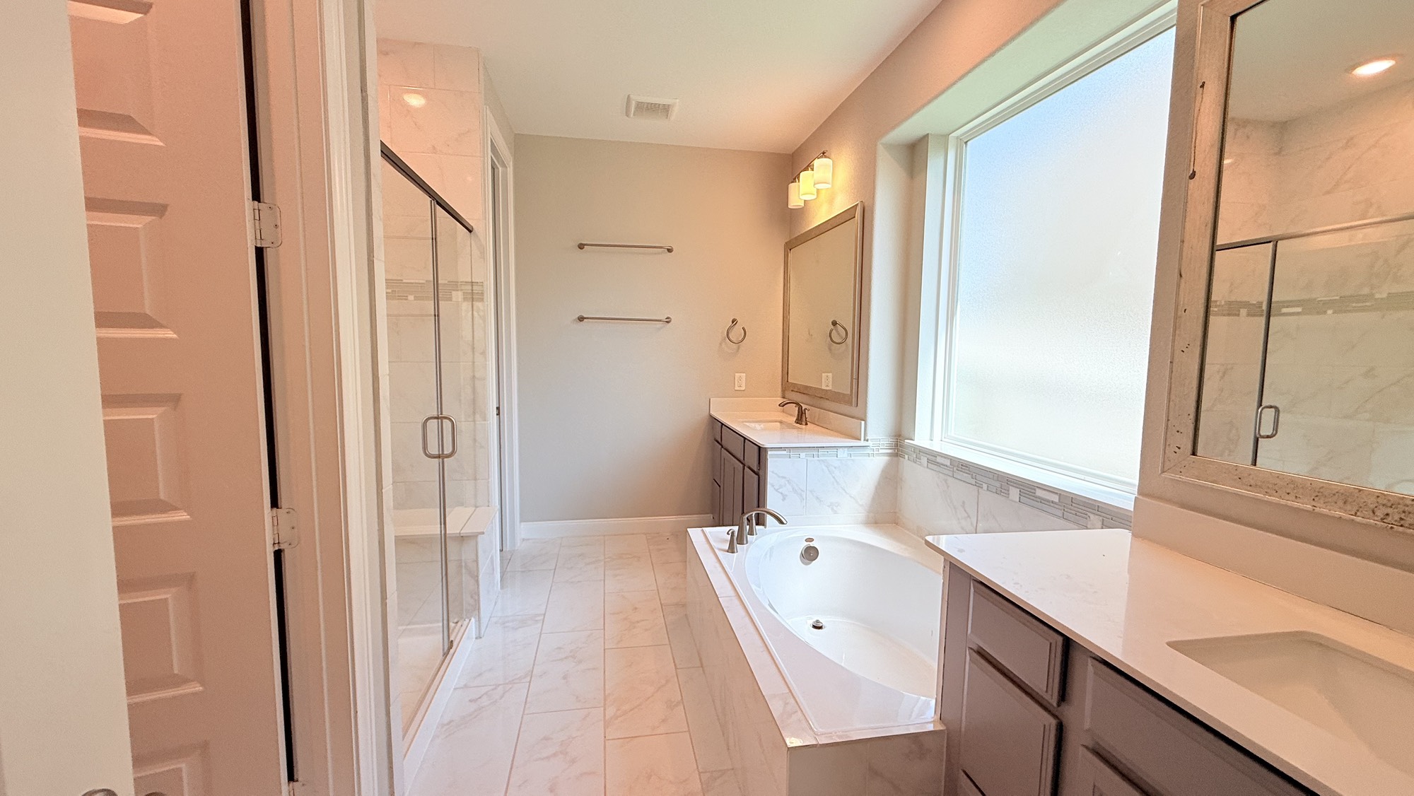 4426 Tumbling Leaf Court Property Photo 15
