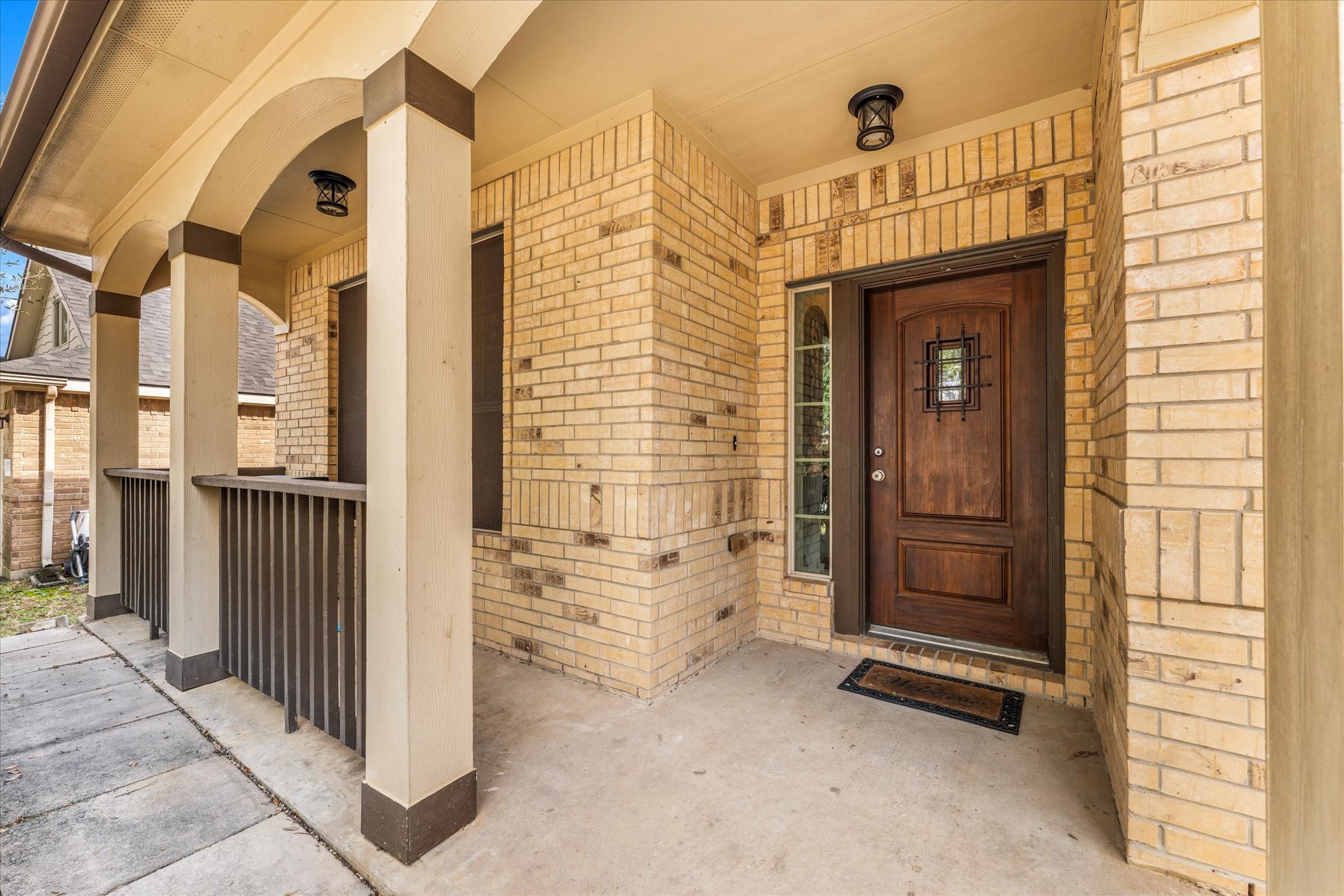 1706 Elmside Court Property Photo 3