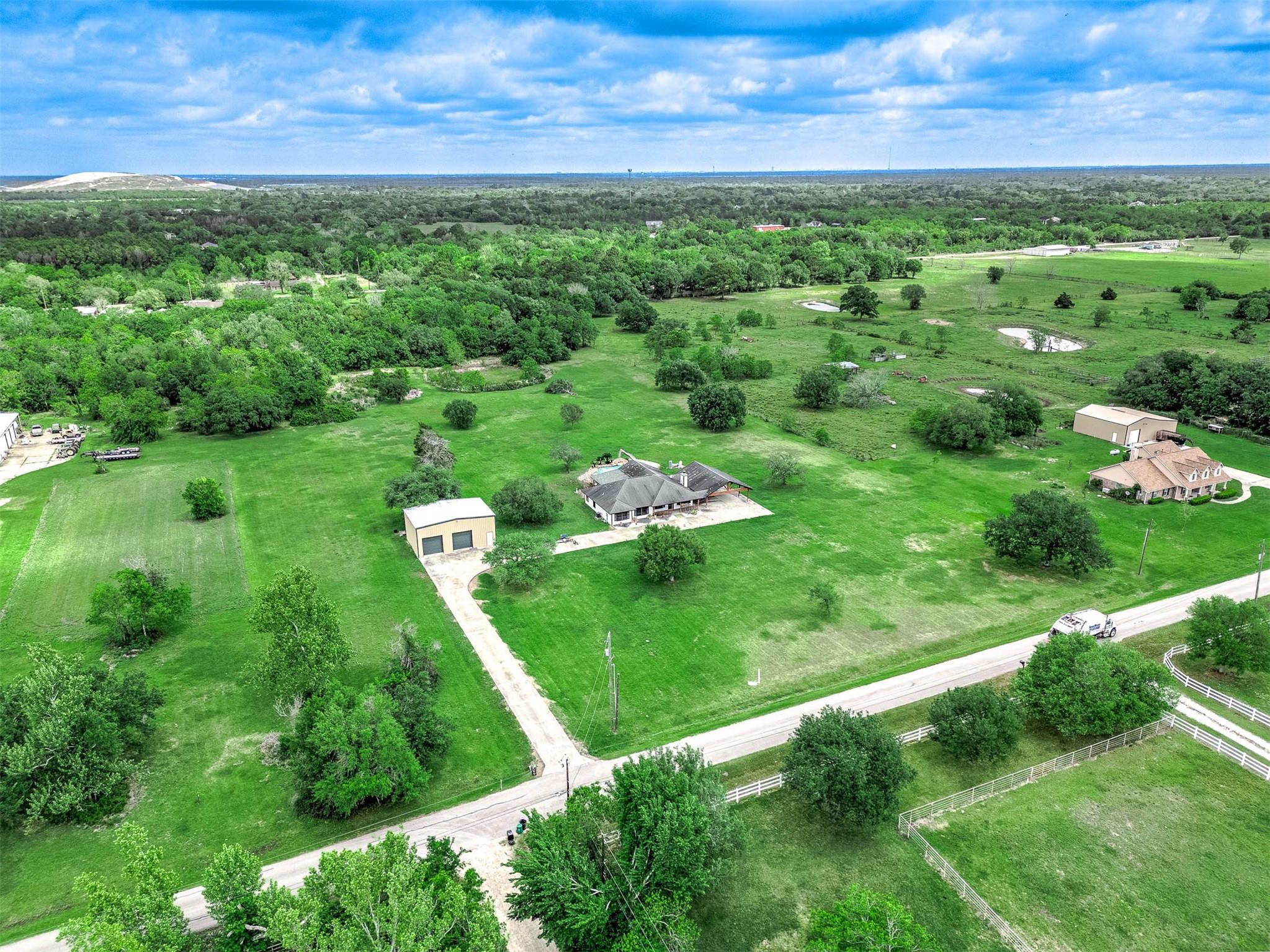 1095 County Road 423 Property Photo 36