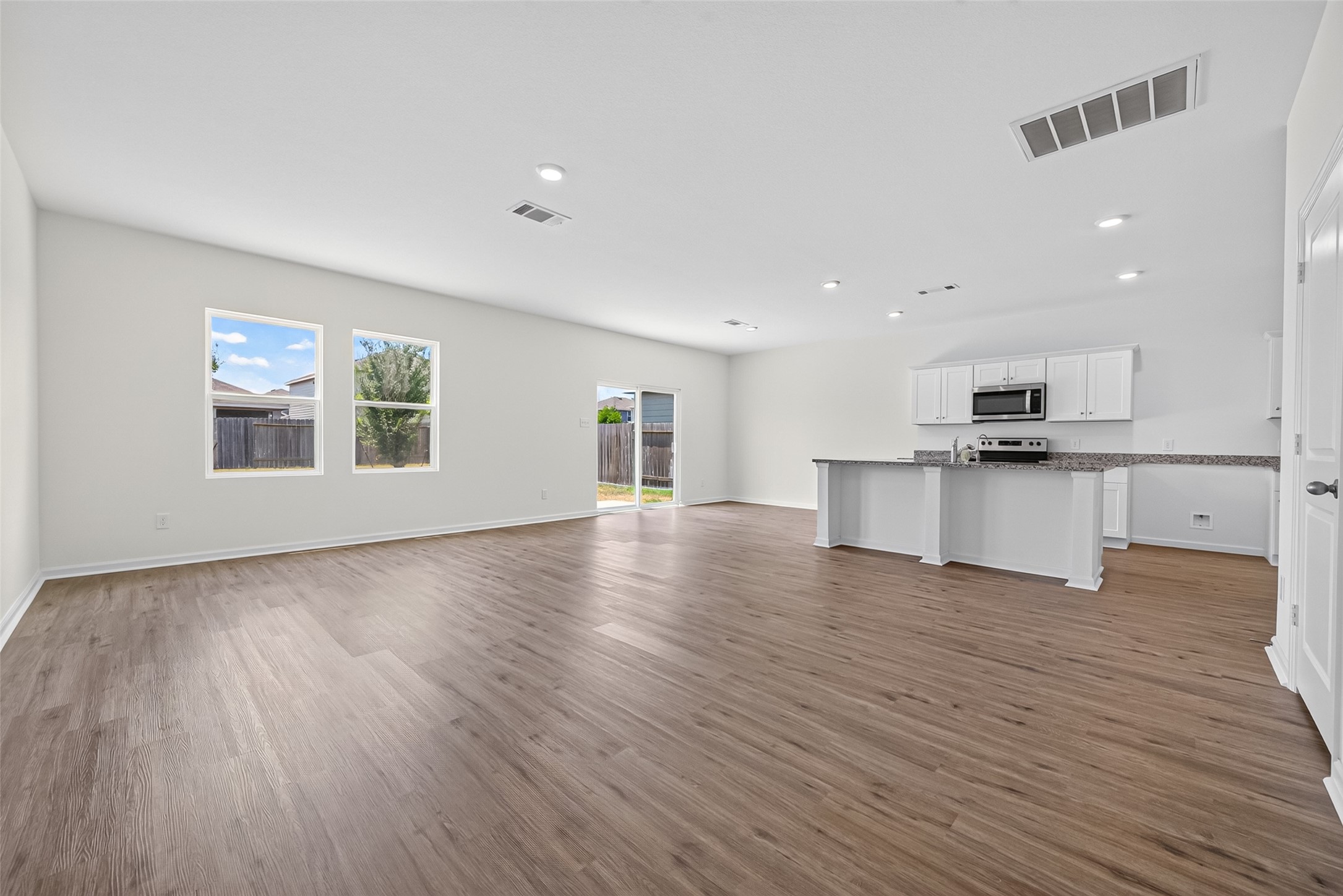 654 Amesbury Road Property Photo 8