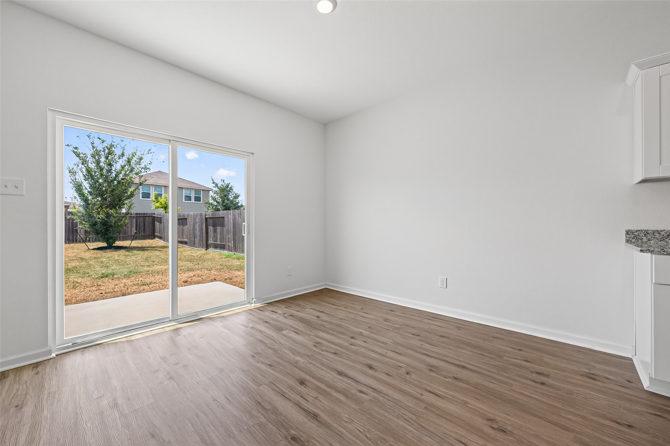 654 Amesbury Road Property Photo 11