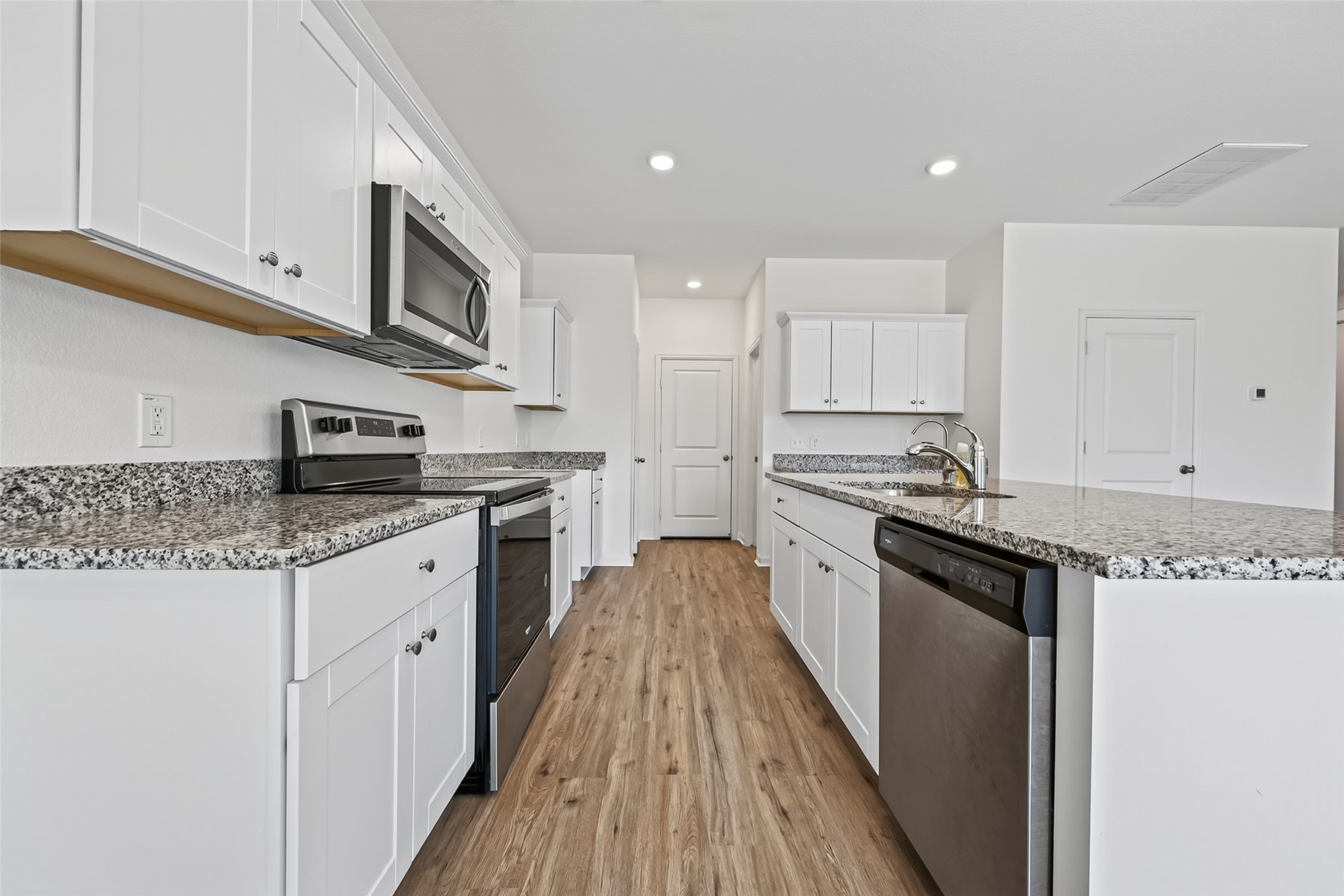 654 Amesbury Road Property Photo 14