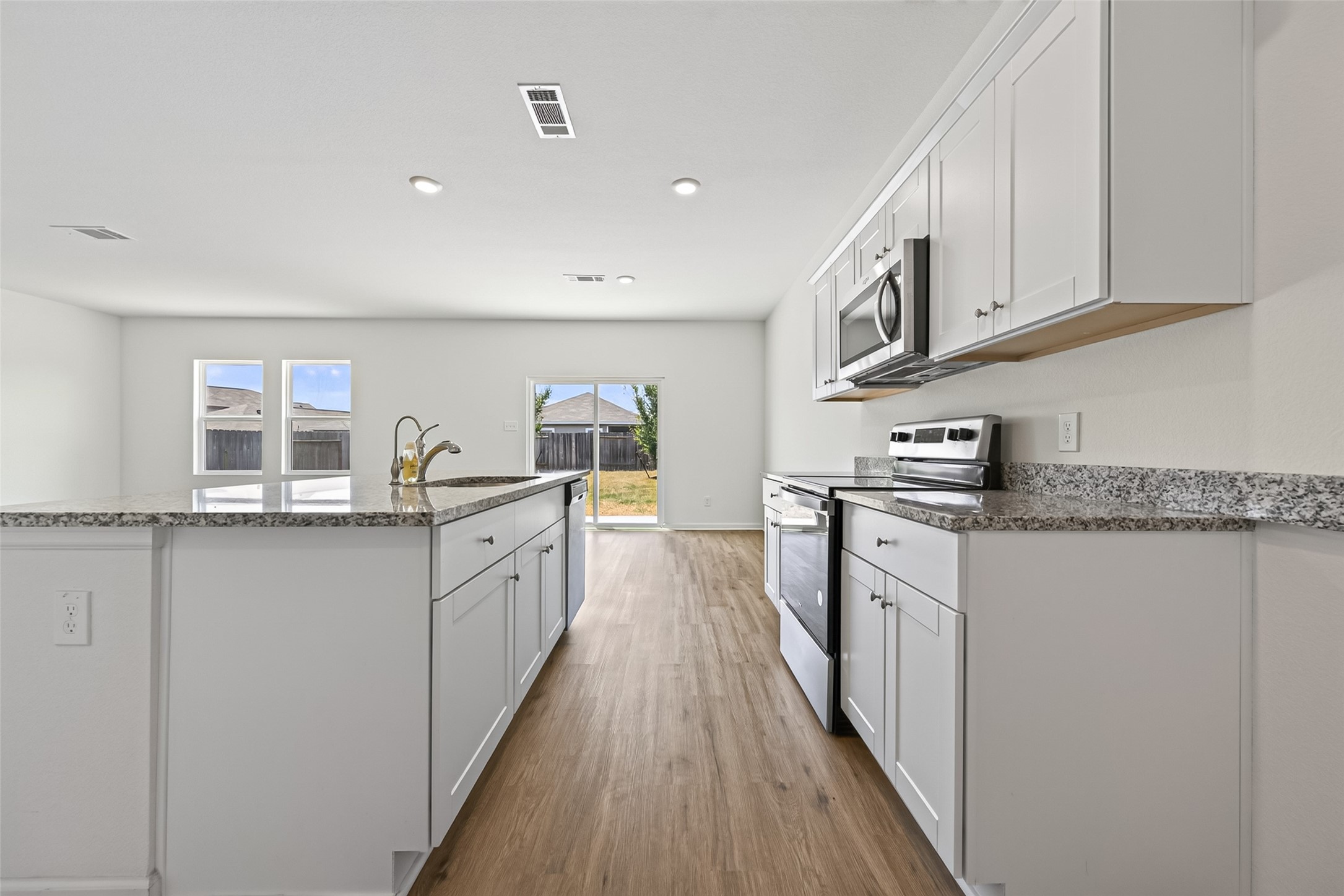 654 Amesbury Road Property Photo 18