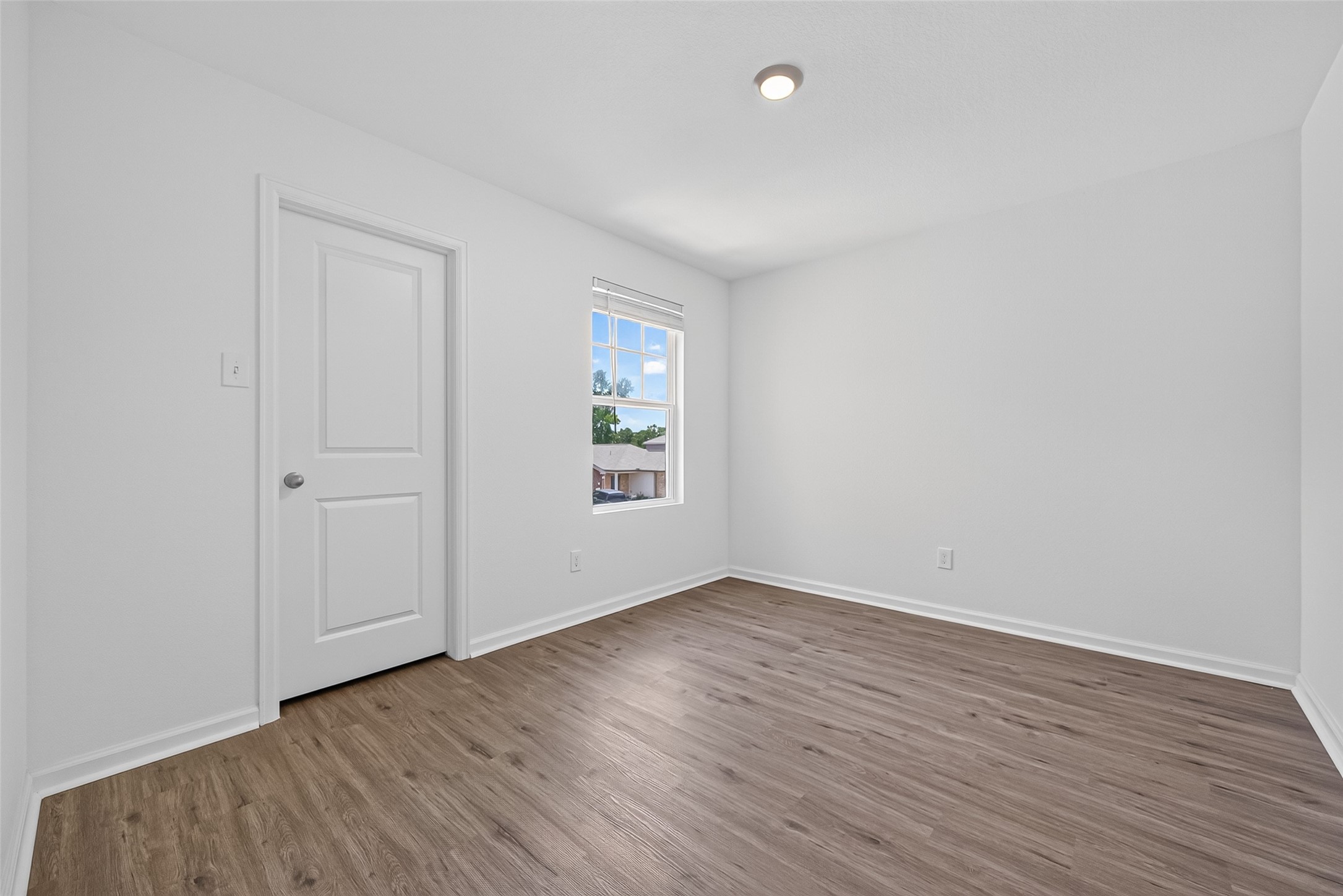 654 Amesbury Road Property Photo 28