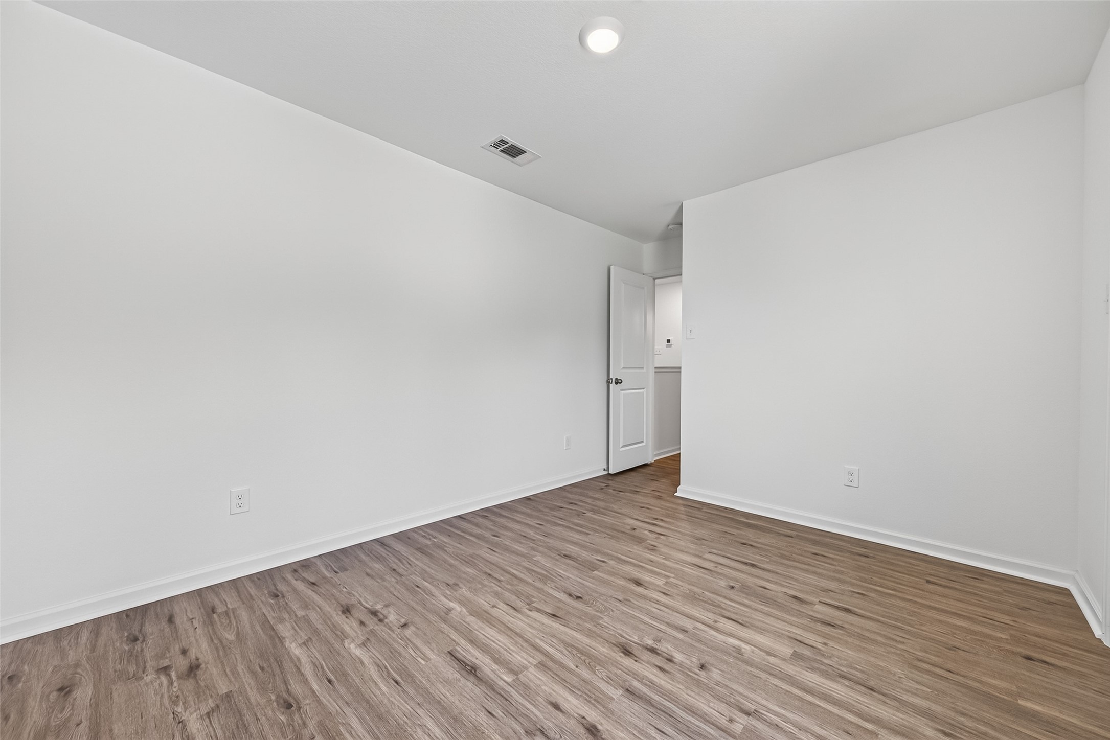 654 Amesbury Road Property Photo 29