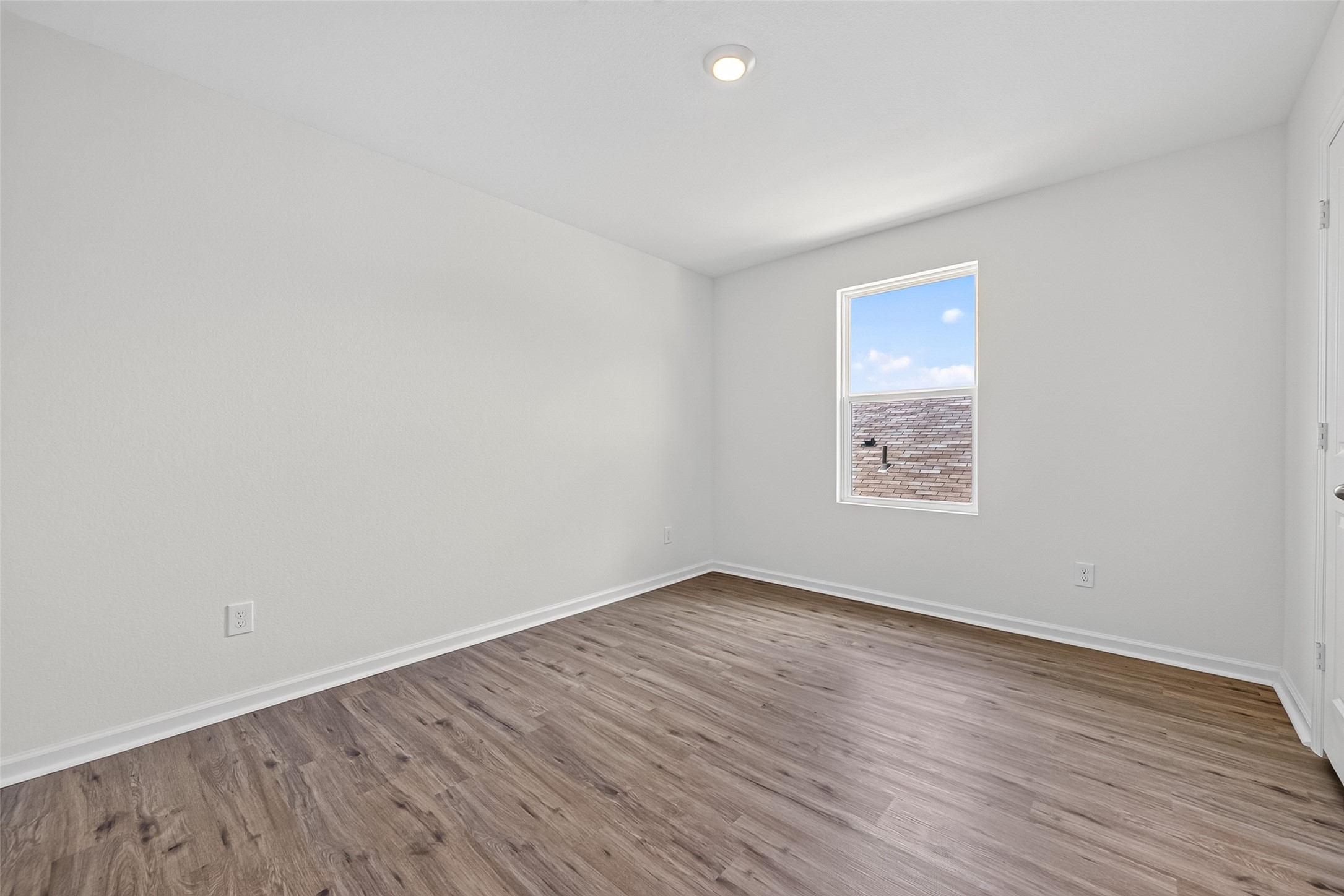 654 Amesbury Road Property Photo 30