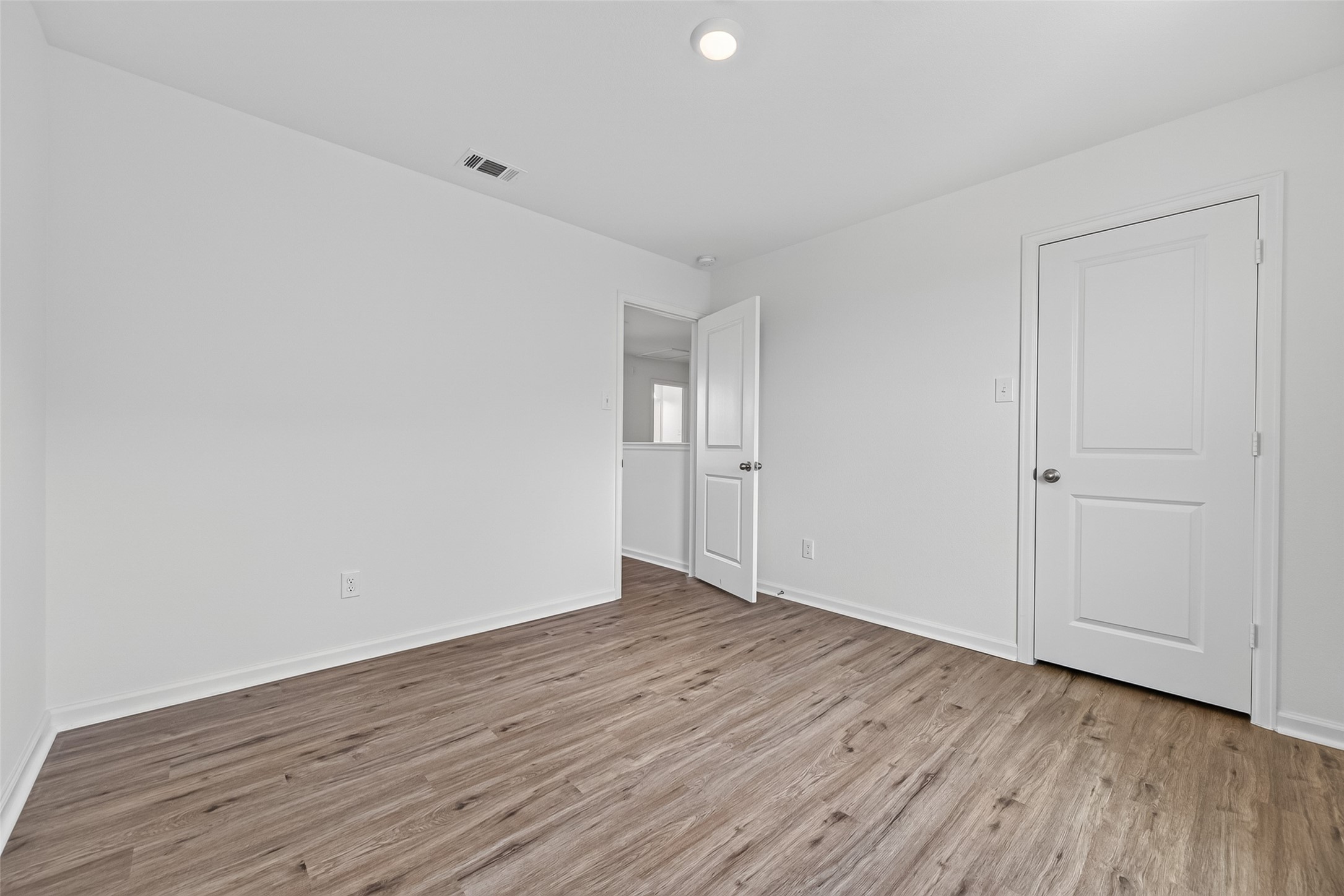 654 Amesbury Road Property Photo 33