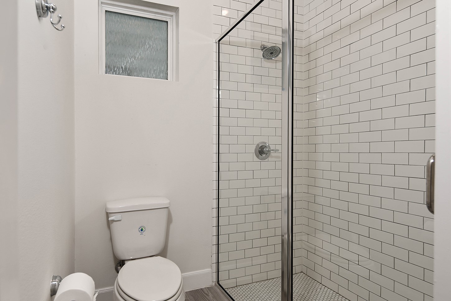 2427 W 11th Street Property Photo 8