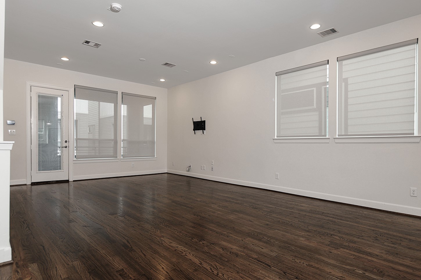 2427 W 11th Street Property Photo 13