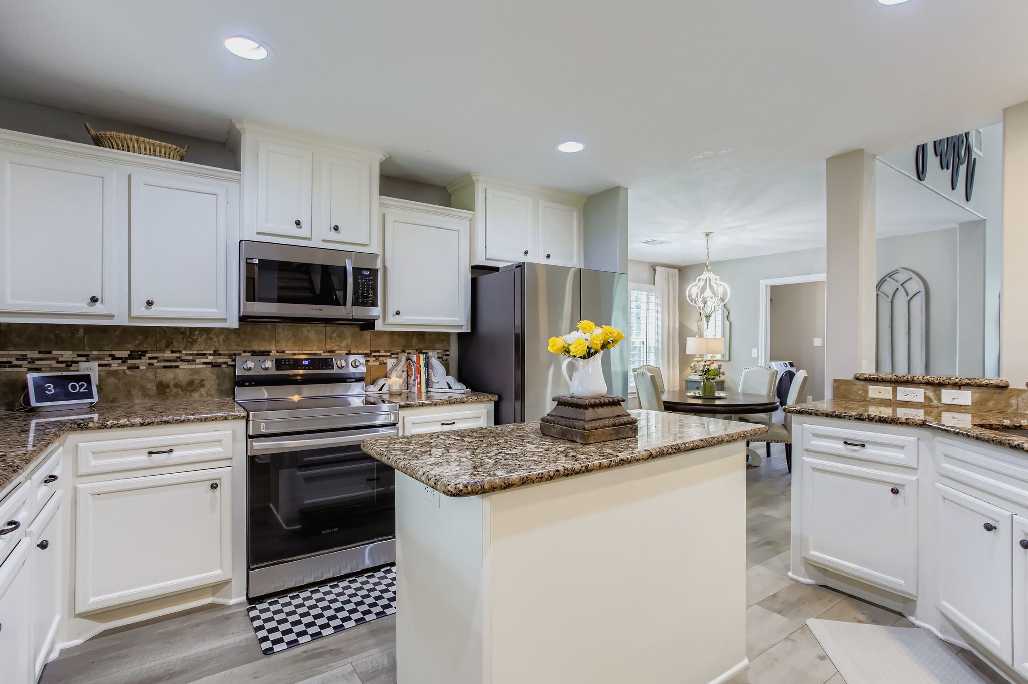 27723 N Salmon Court Property Photo 11