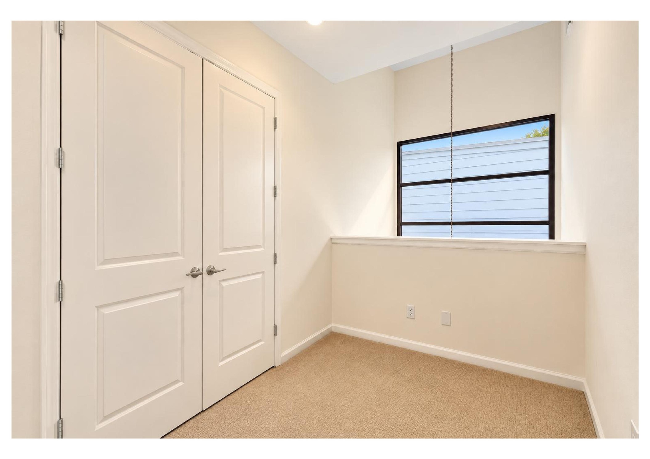 802 Waverly Street C Property Photo 17