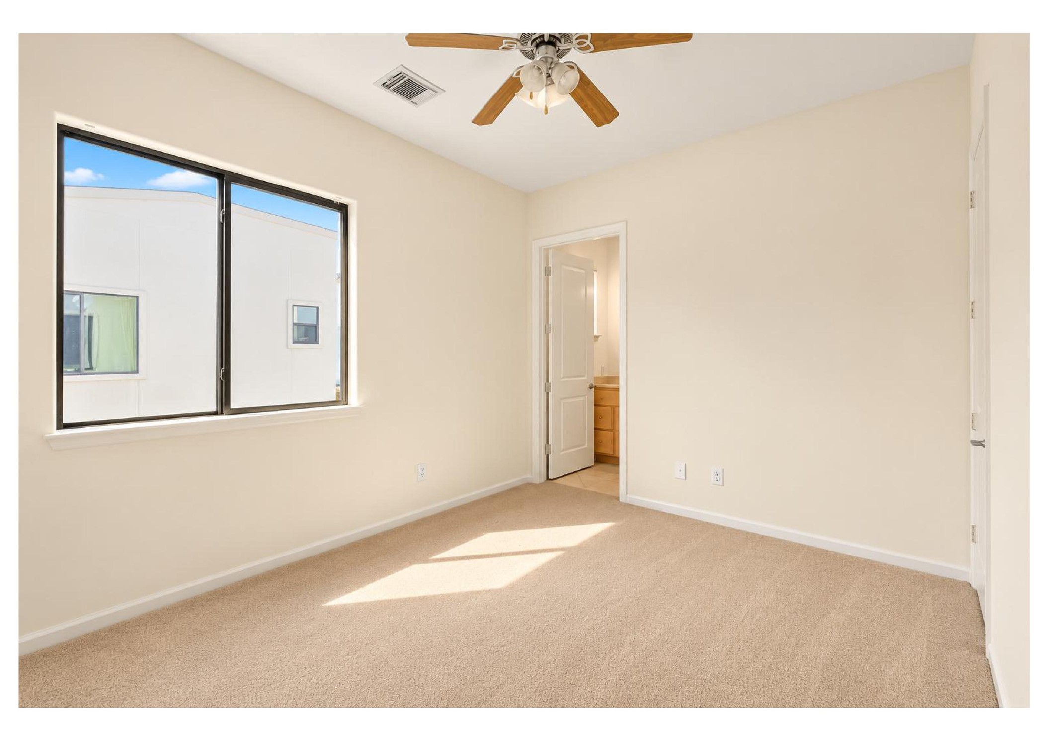 802 Waverly Street C Property Photo 23