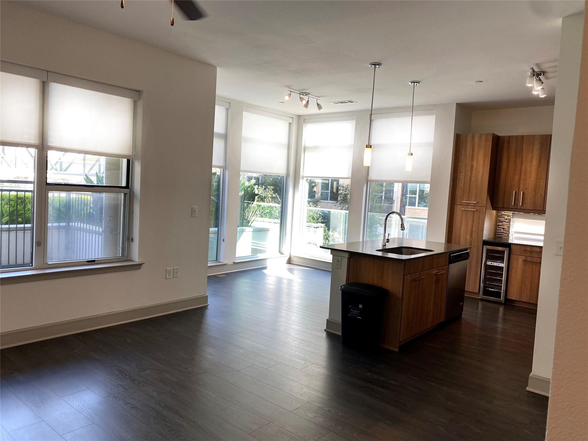 2111 Westheimer Road 1109 Property Photo 6