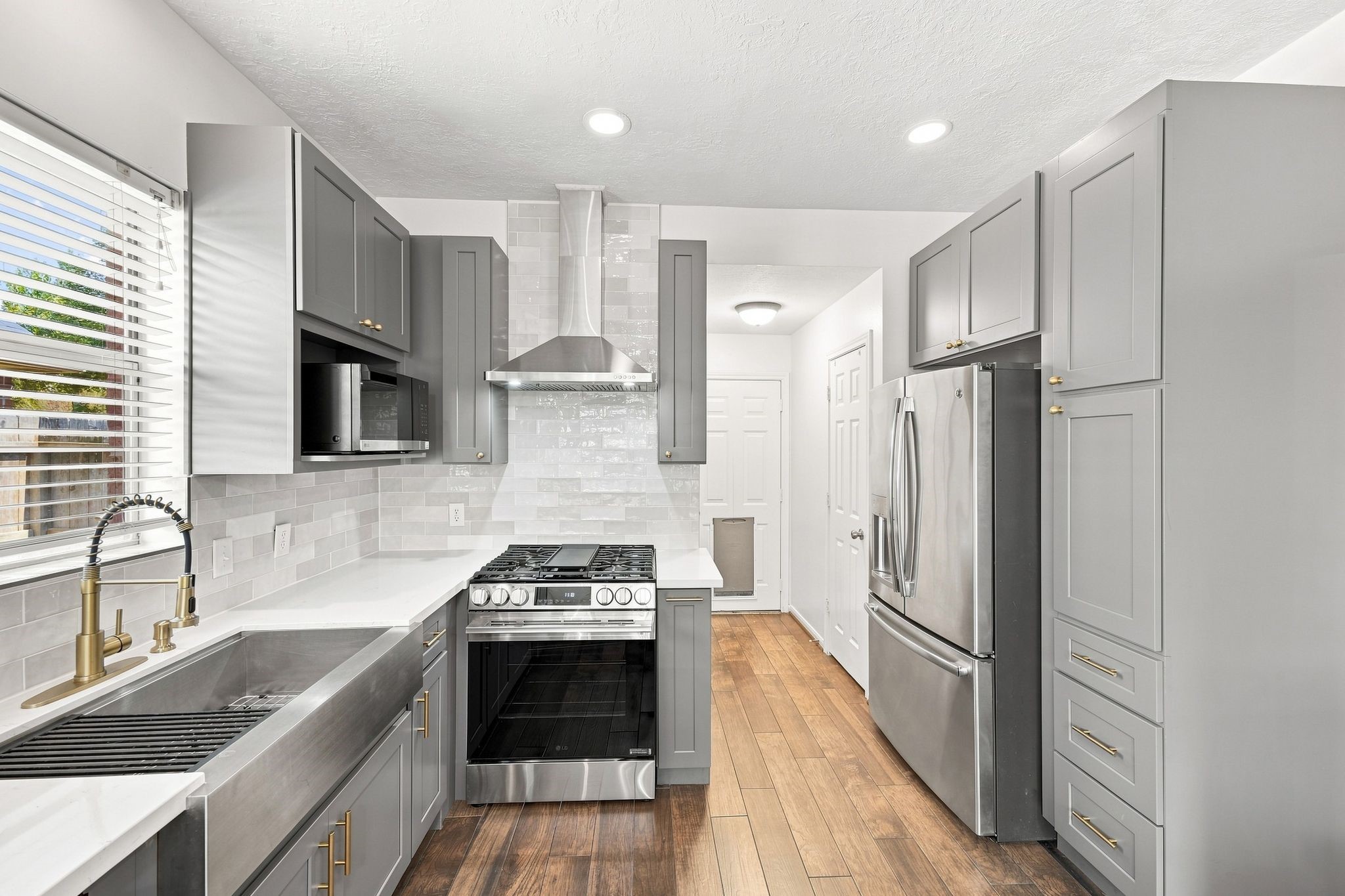 6311 New Oak Court Property Photo 17
