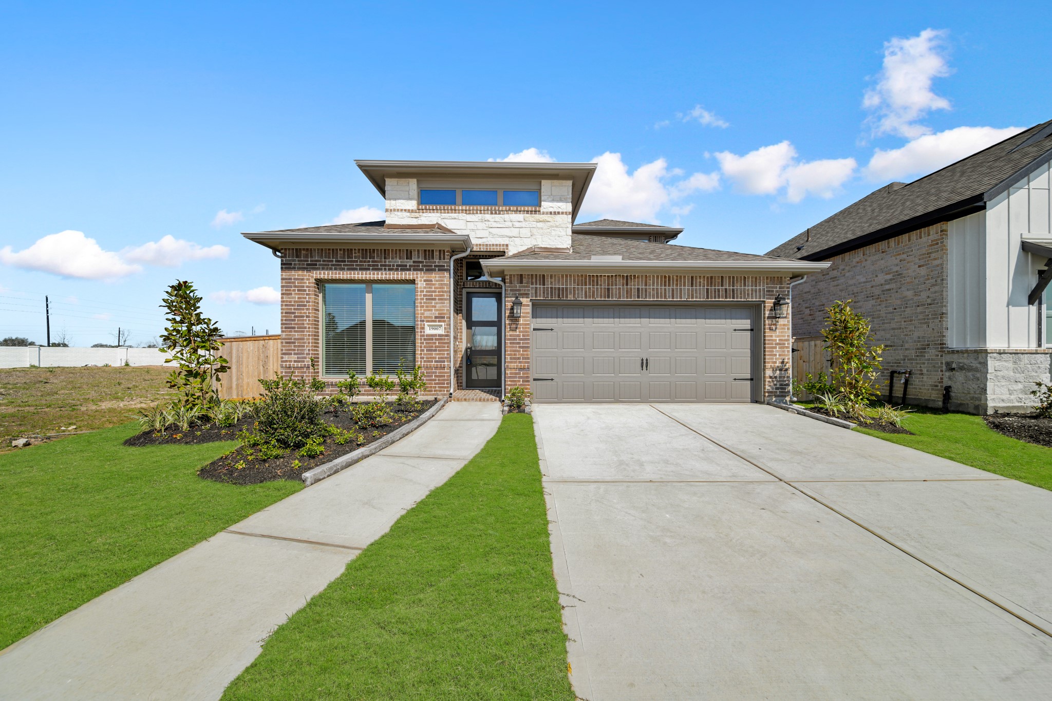 19007 Satsuma Ridge Drive Property Photo 1