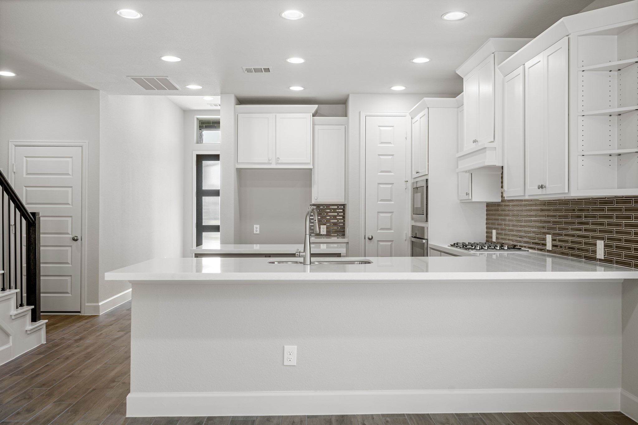 19007 Satsuma Ridge Drive Property Photo 8