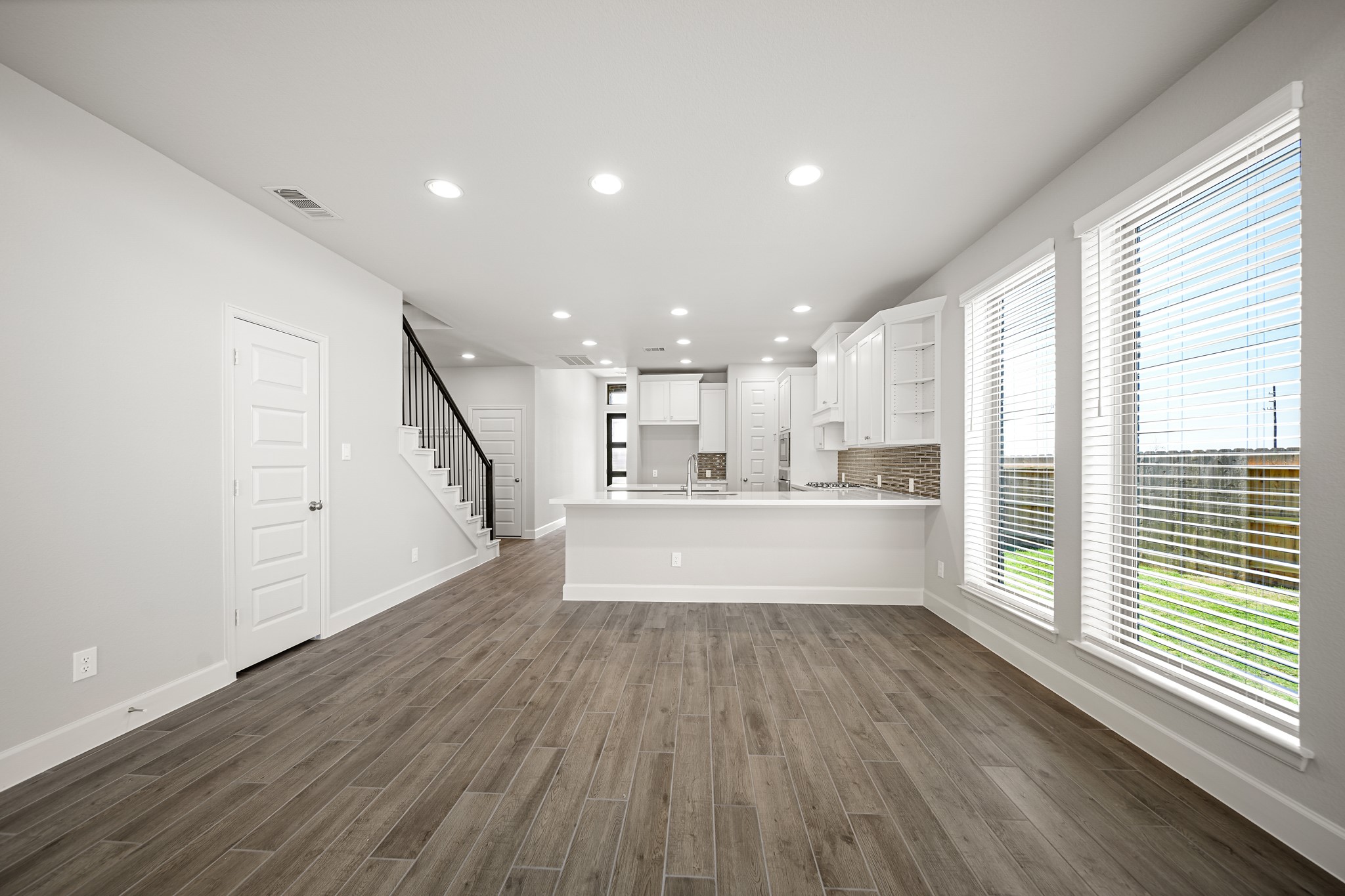 19007 Satsuma Ridge Drive Property Photo 12