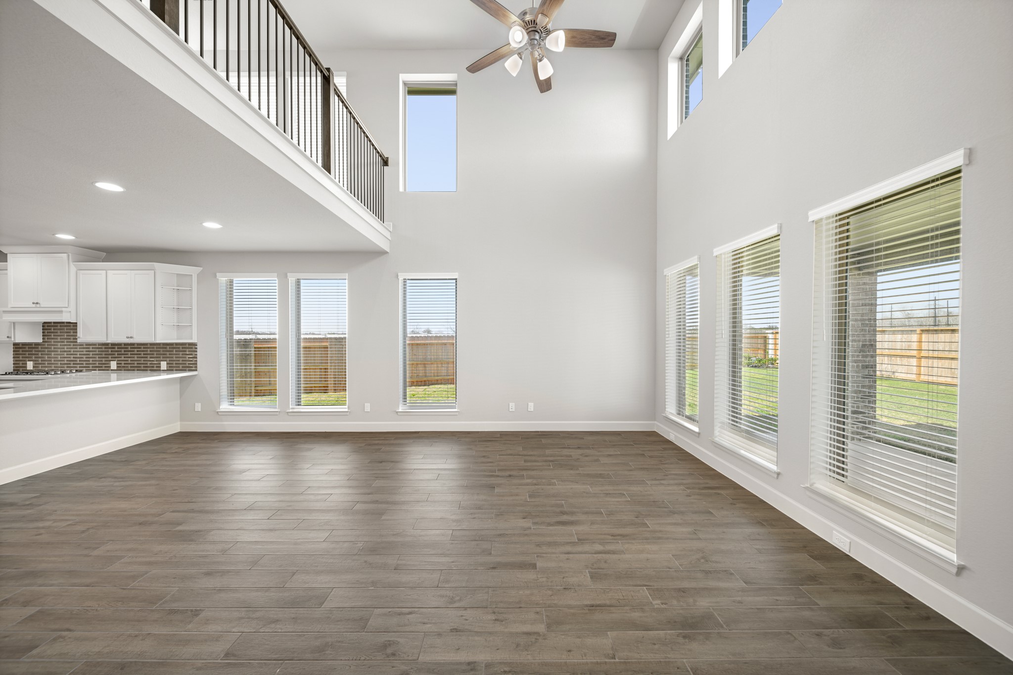 19007 Satsuma Ridge Drive Property Photo 15