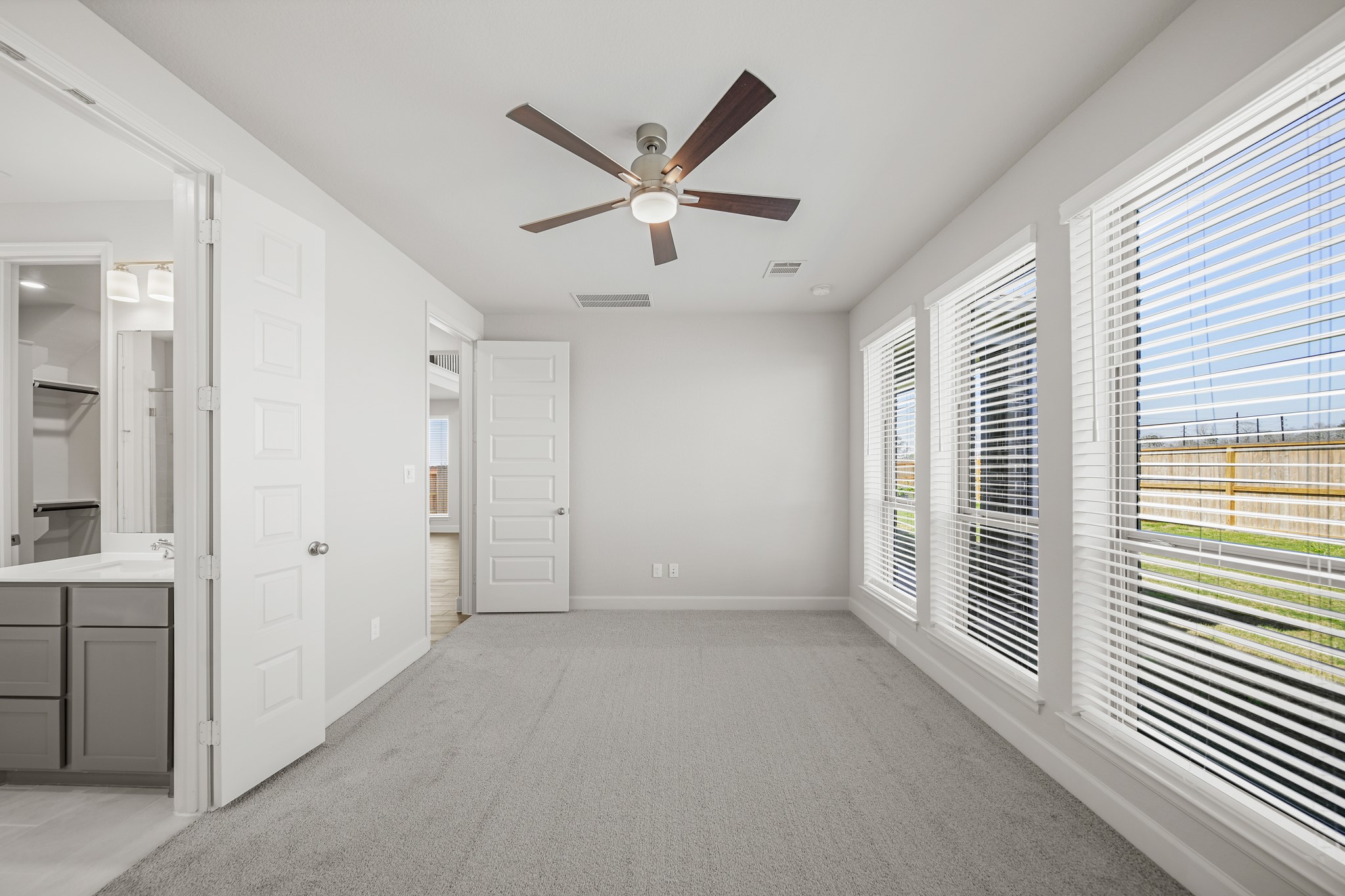 19007 Satsuma Ridge Drive Property Photo 18