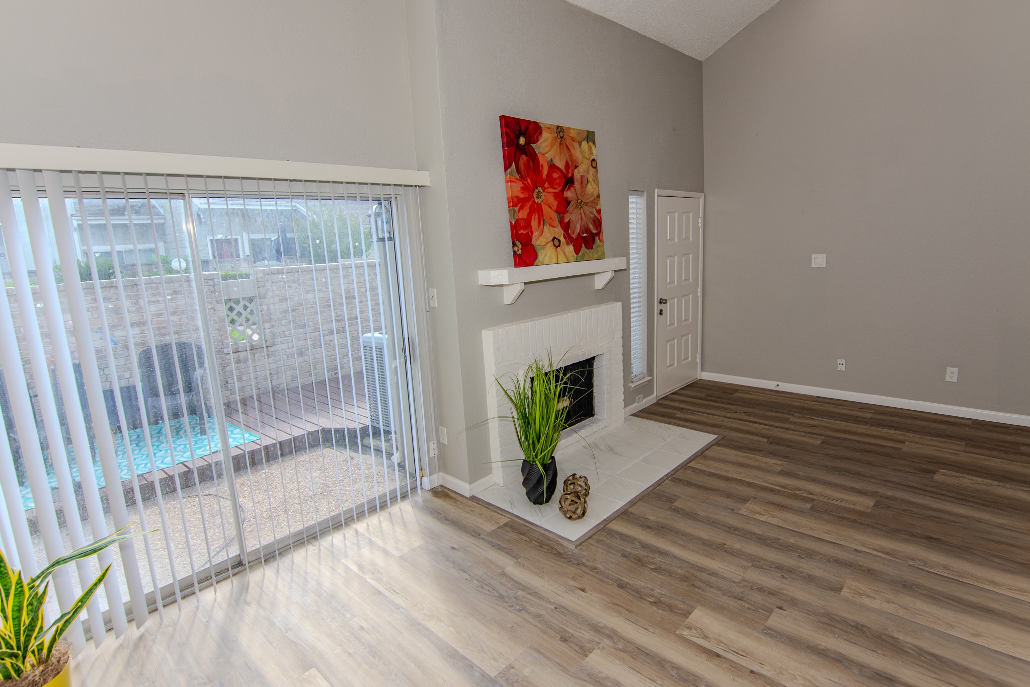 12973 Wirevine Lane Property Photo 8
