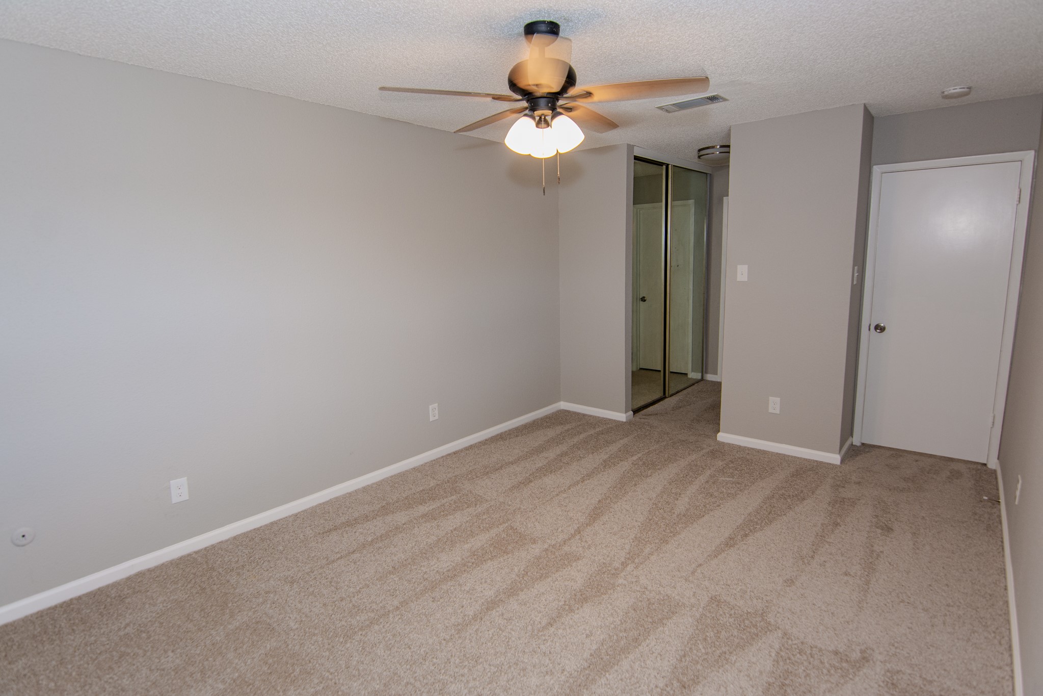 12973 Wirevine Lane Property Photo 14