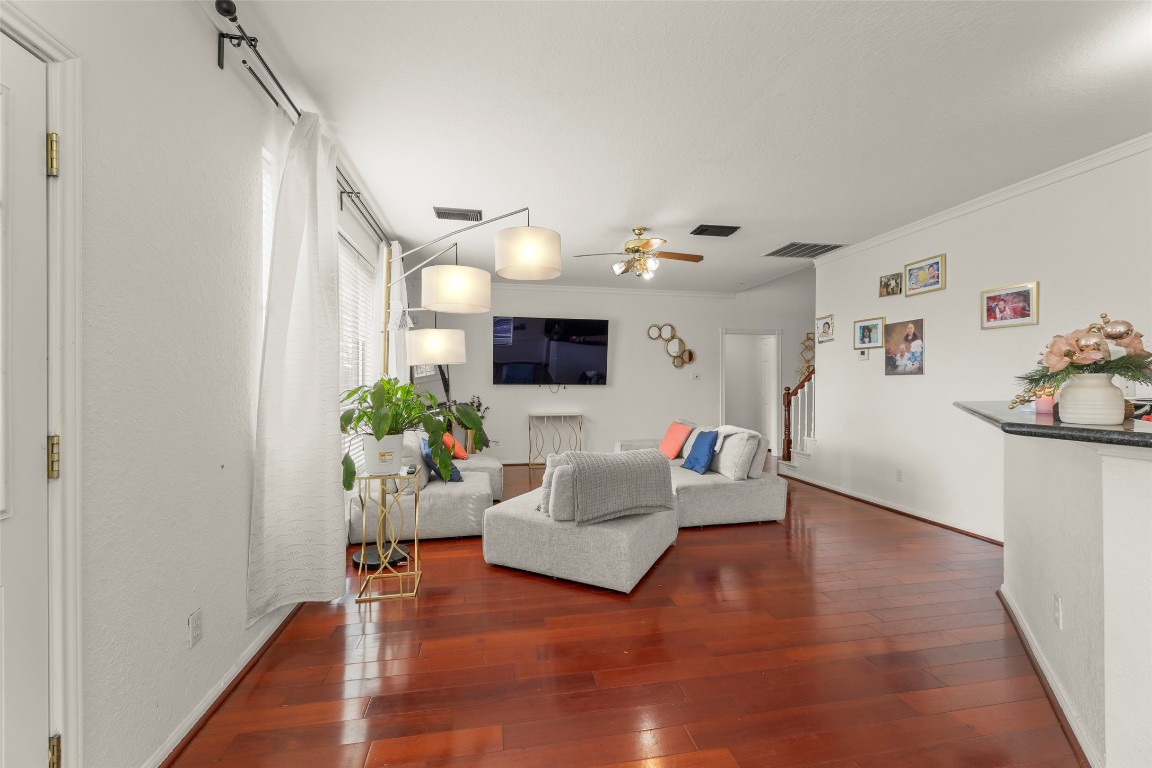 4206 Merriweather Street Property Photo 10