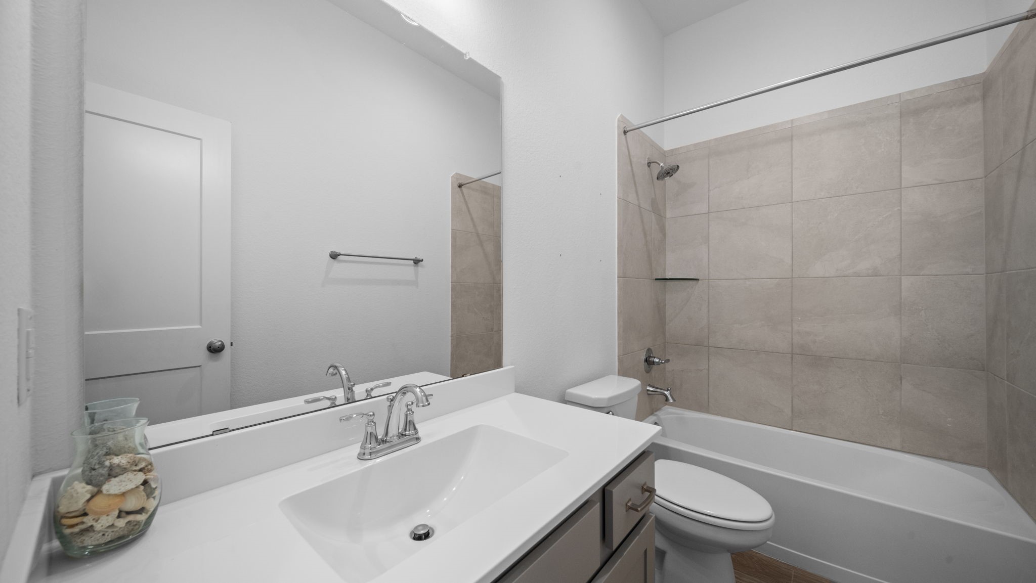 505 Burnaby Court Property Photo 24