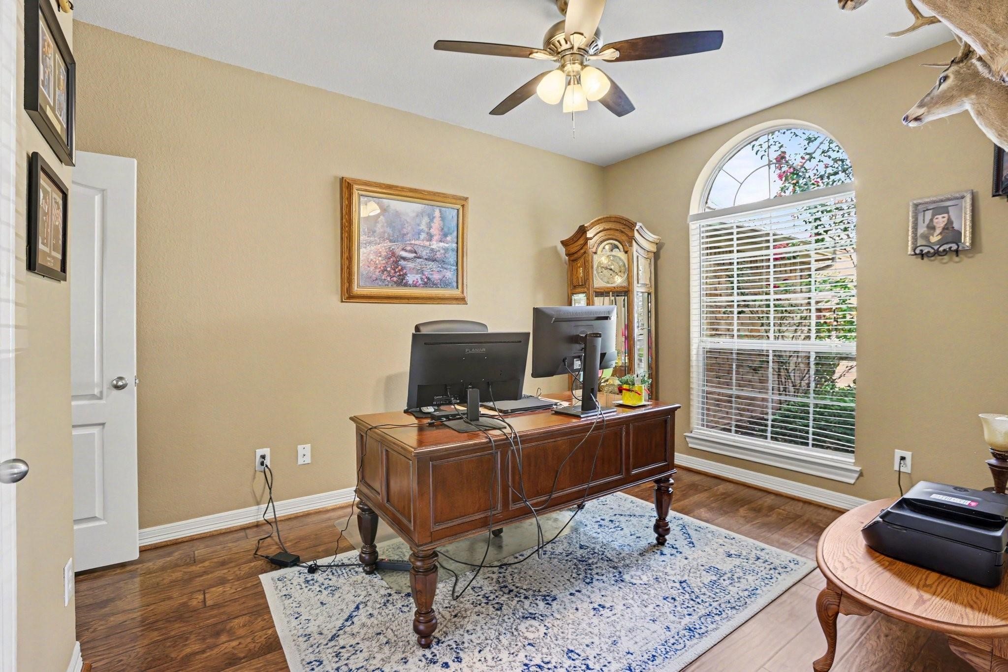 6615 Crystal Forest Trail Property Photo 9