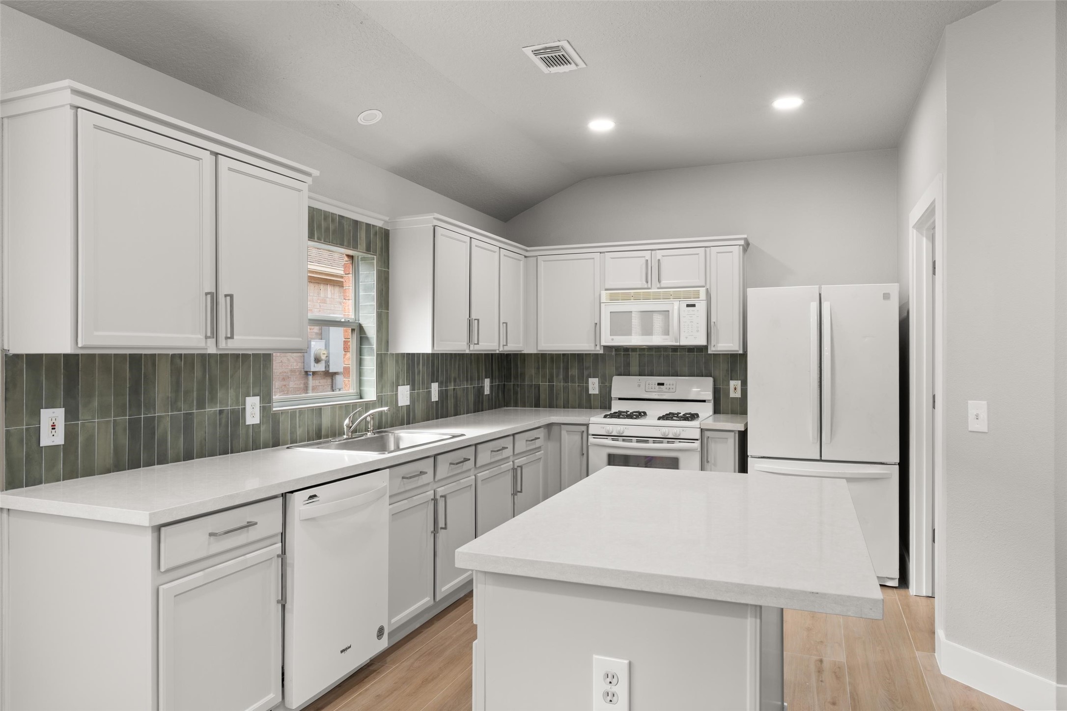 7310 Wisteria Chase Place Property Photo 5