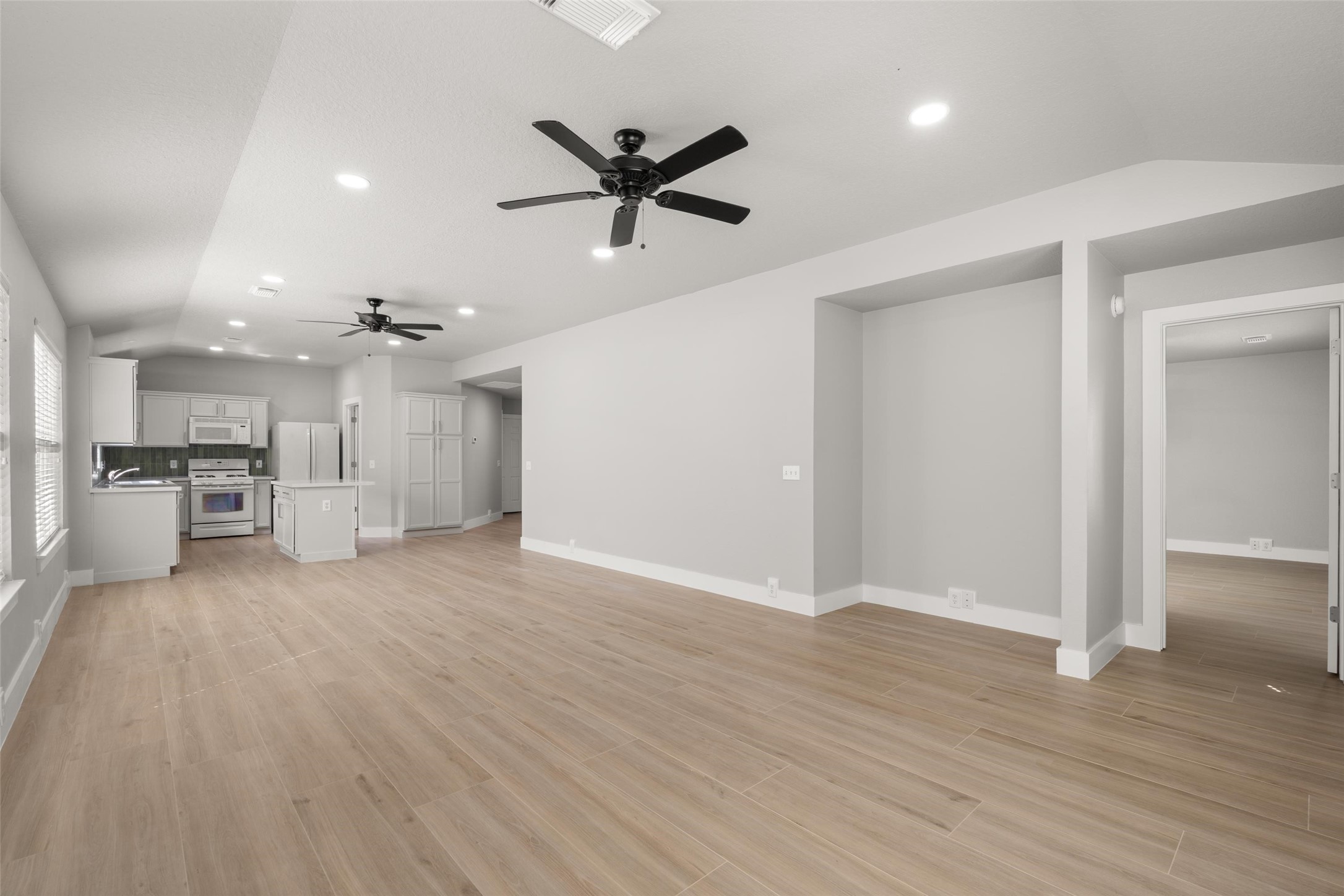 7310 Wisteria Chase Place Property Photo 7