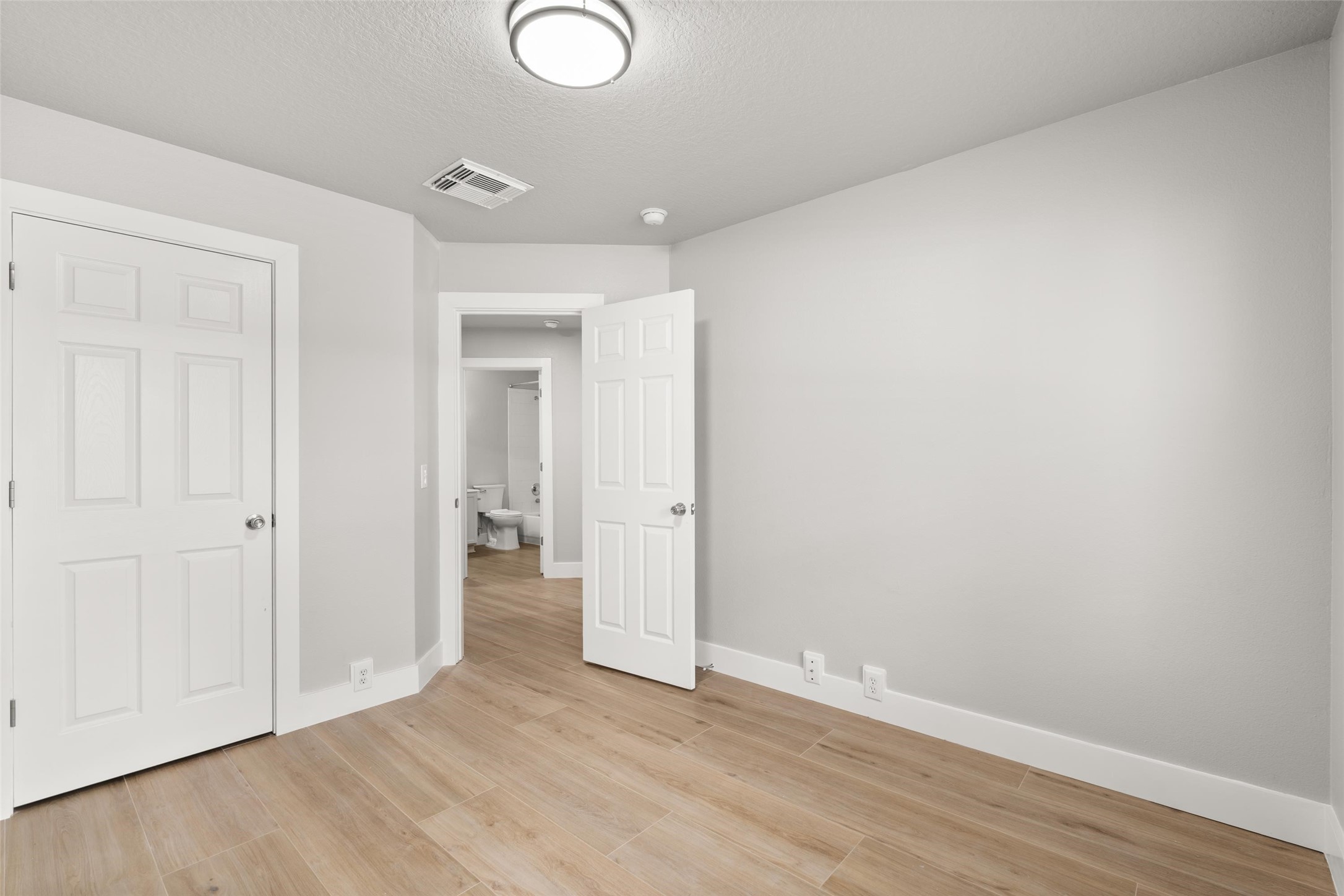 7310 Wisteria Chase Place Property Photo 21