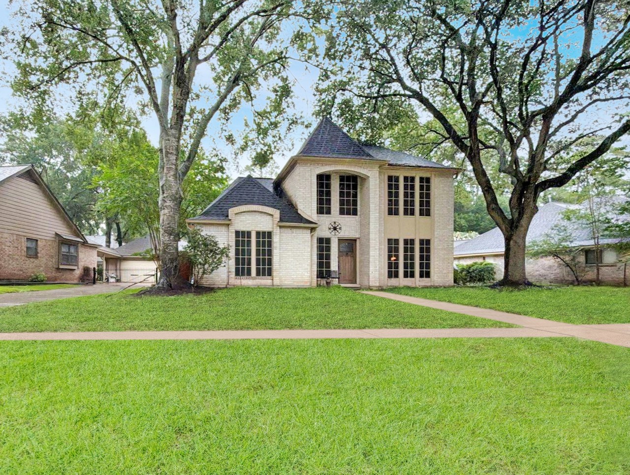 15026 River Park Drive Property Photo 3