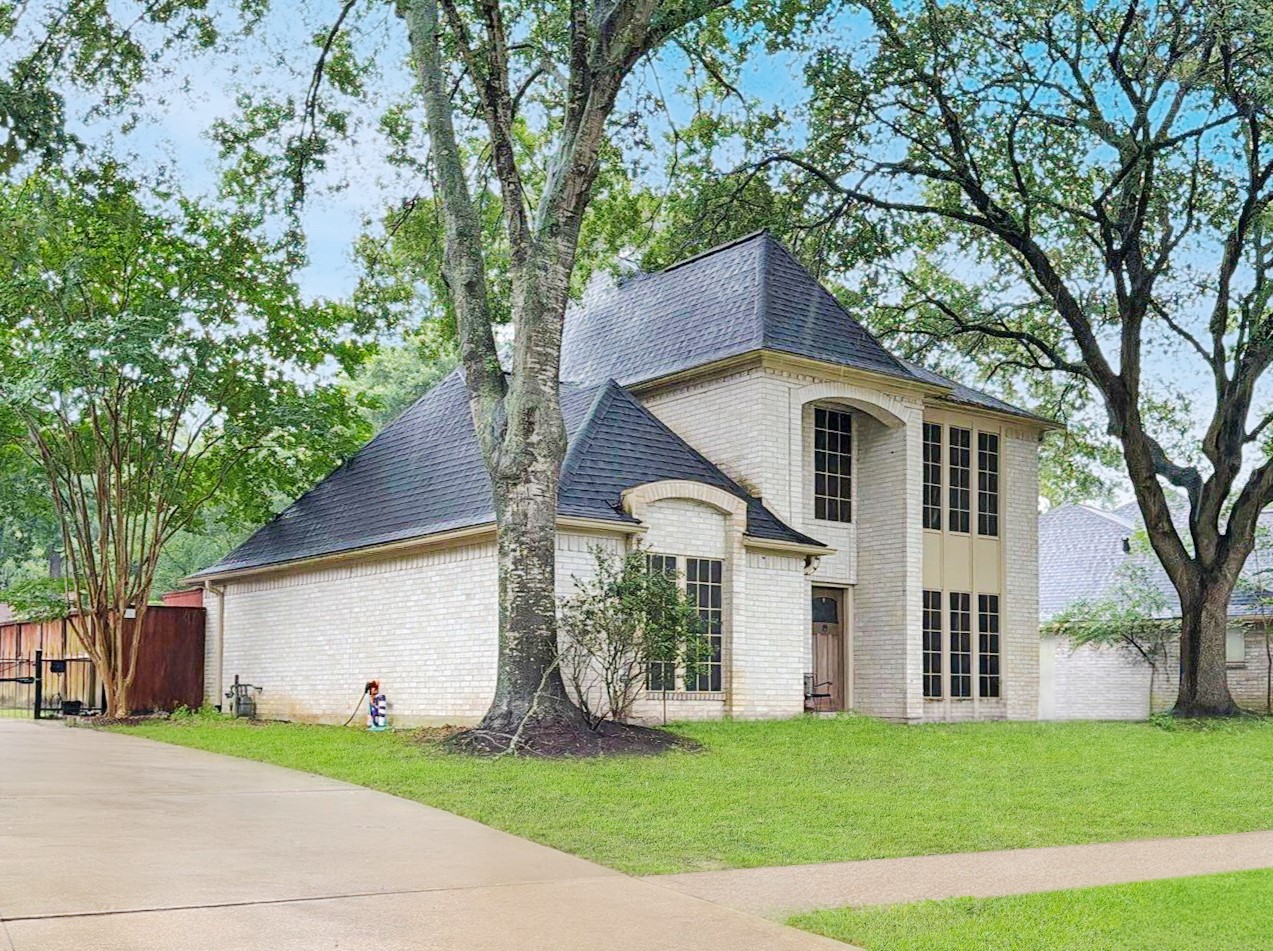 15026 River Park Drive Property Photo 5